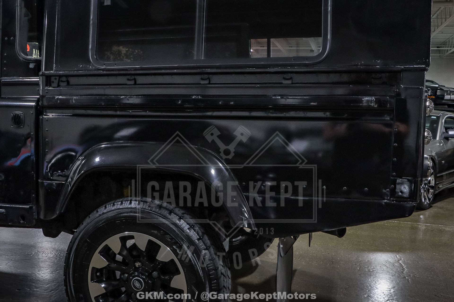 1998 Land Rover Defender 130 37