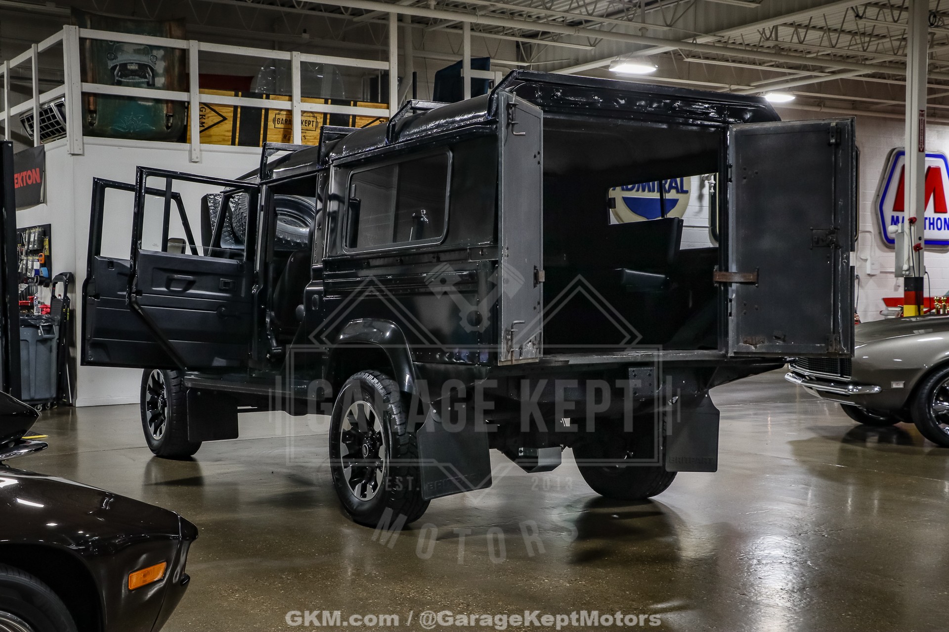 1998 Land Rover Defender 130 63