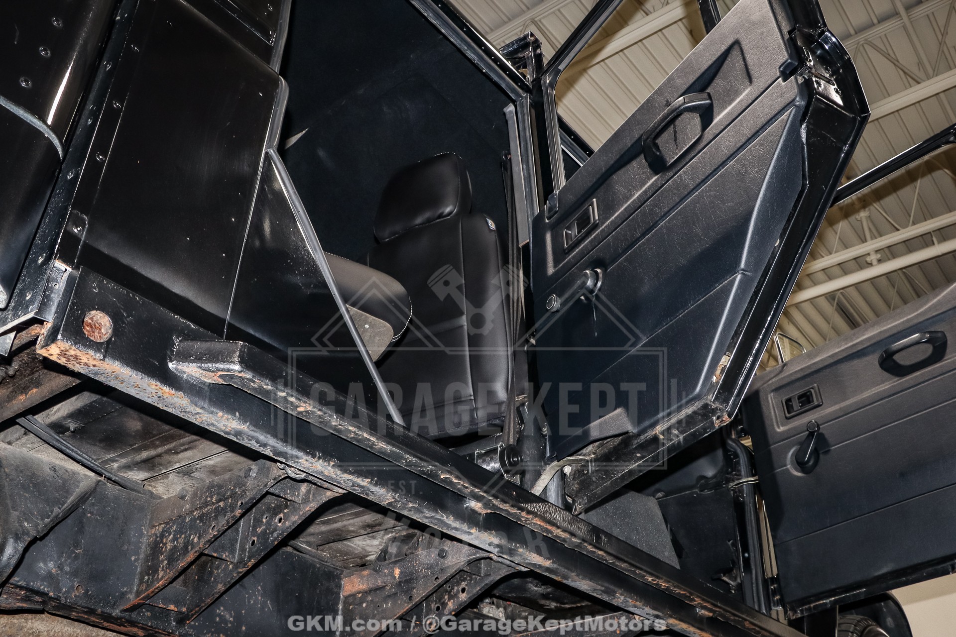1998 Land Rover Defender 130 76