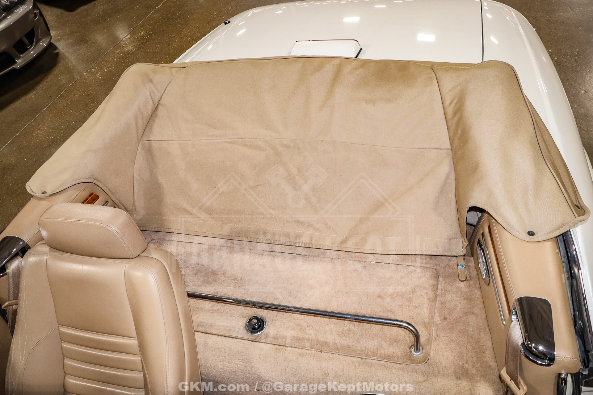 1992 Jaguar XJ-Series 104