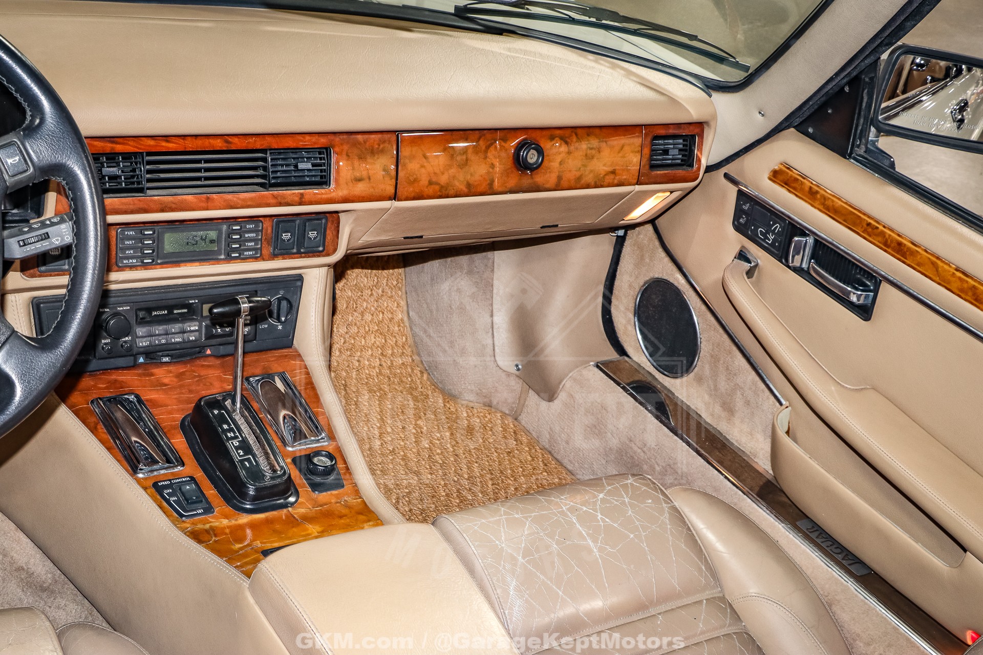 1992 Jaguar XJ-Series 113