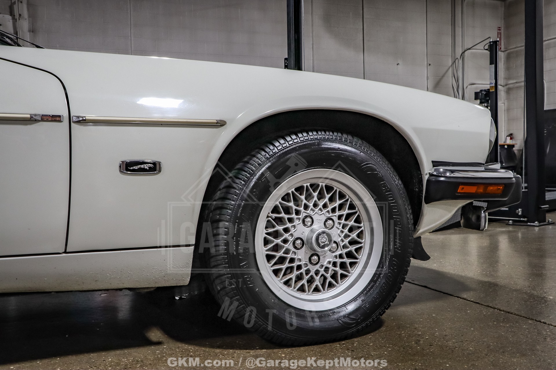 1992 Jaguar XJ-Series 64