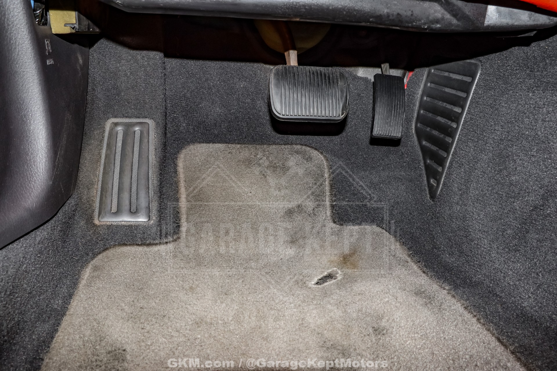 2002 Ford Thunderbird 115