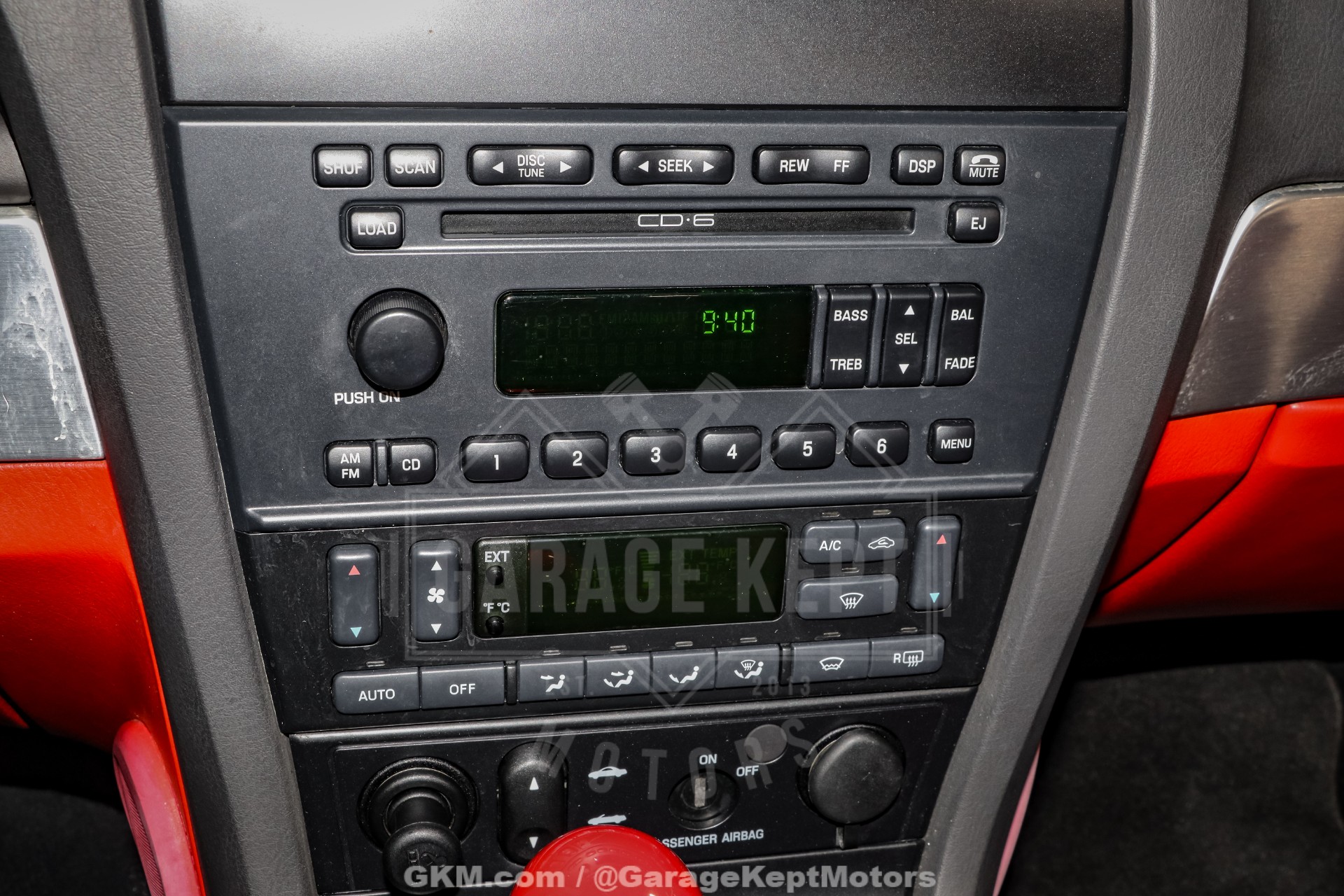 2002 Ford Thunderbird 133