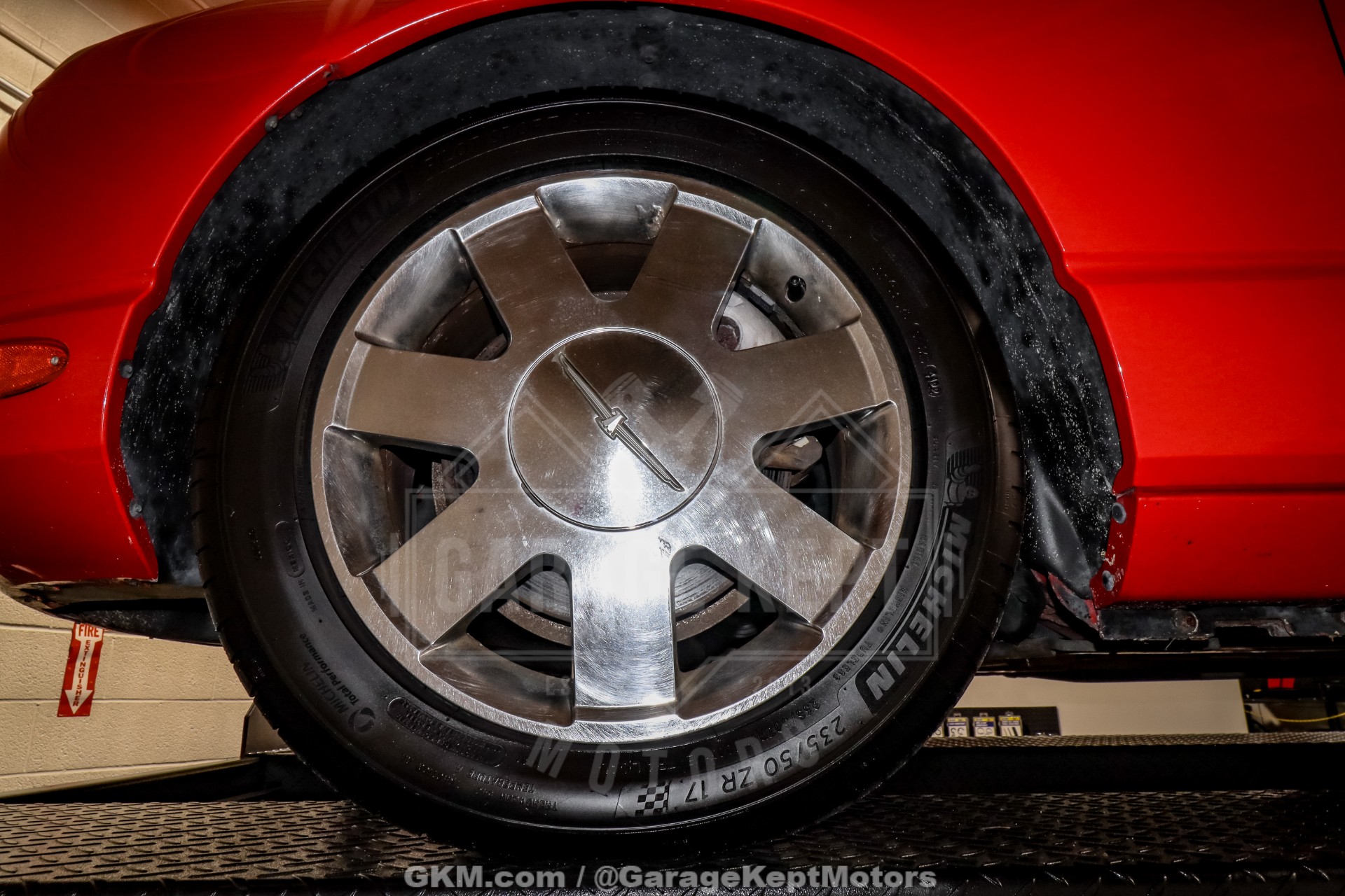2002 Ford Thunderbird 160