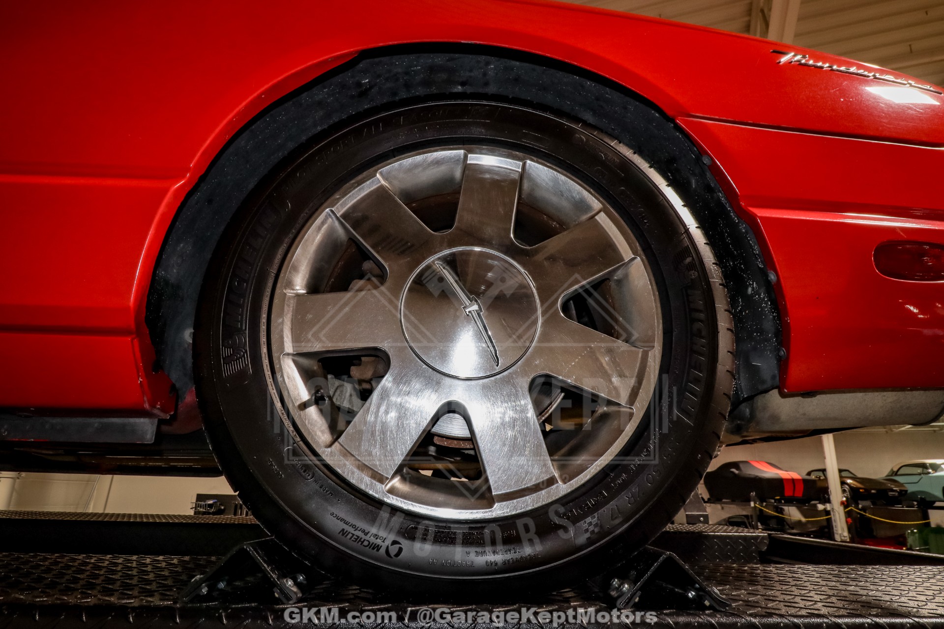 2002 Ford Thunderbird 163