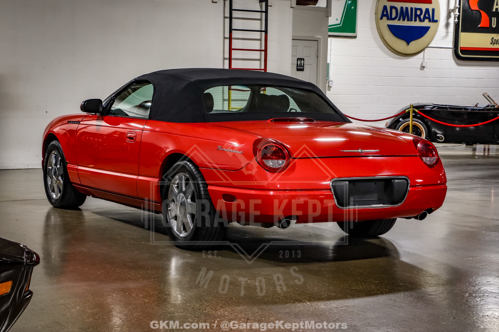 2002 Ford Thunderbird 19