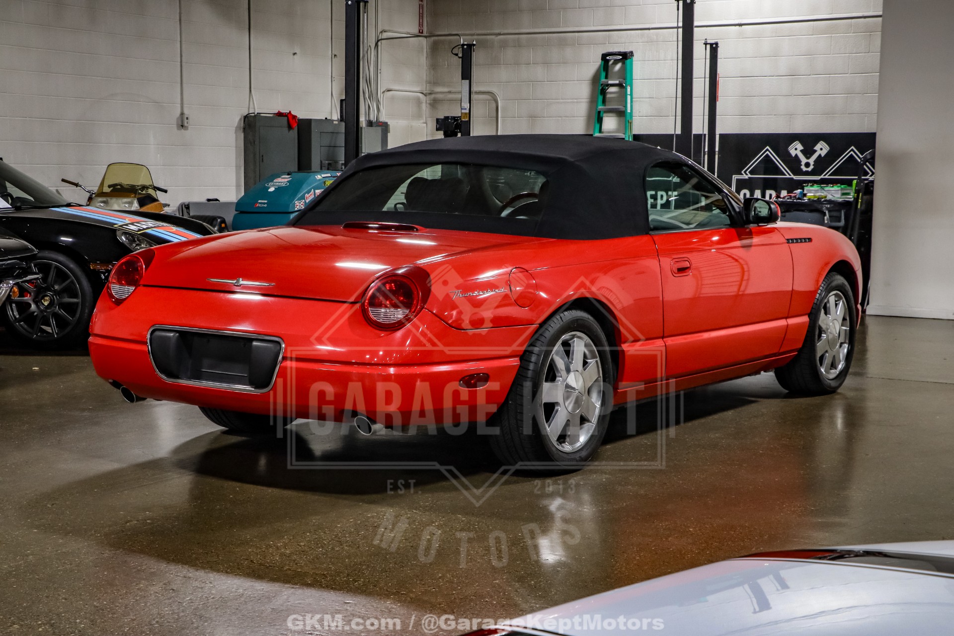 2002 Ford Thunderbird 20