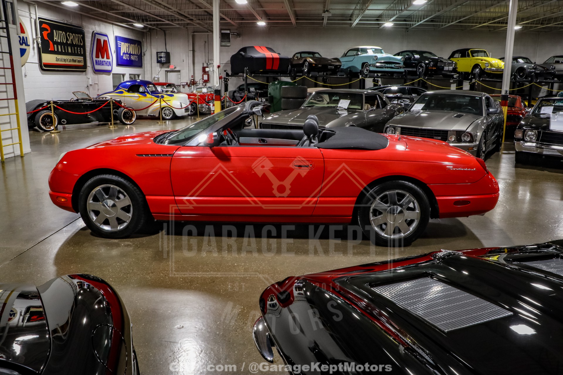 2002 Ford Thunderbird 34