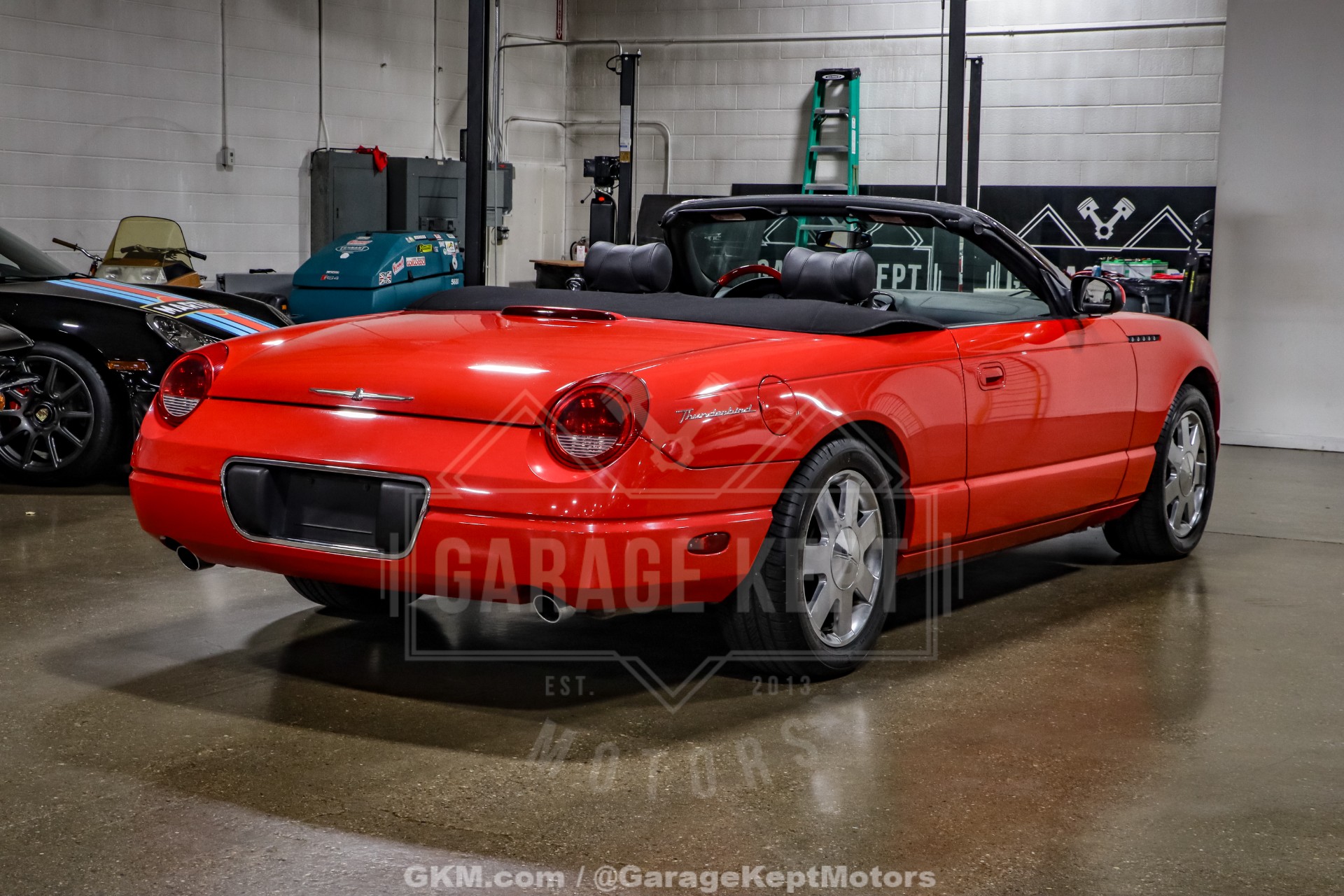 2002 Ford Thunderbird 37