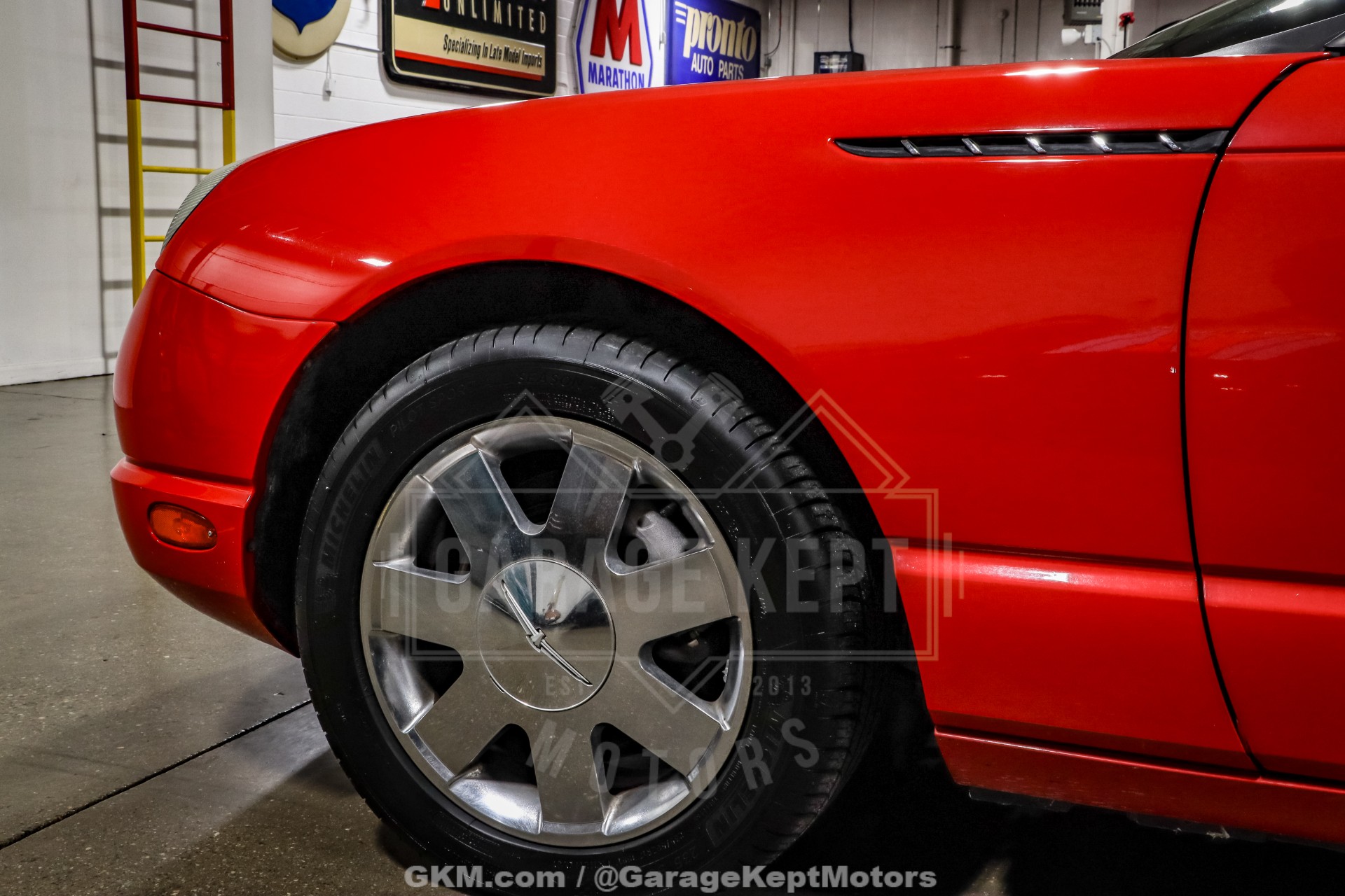 2002 Ford Thunderbird 56