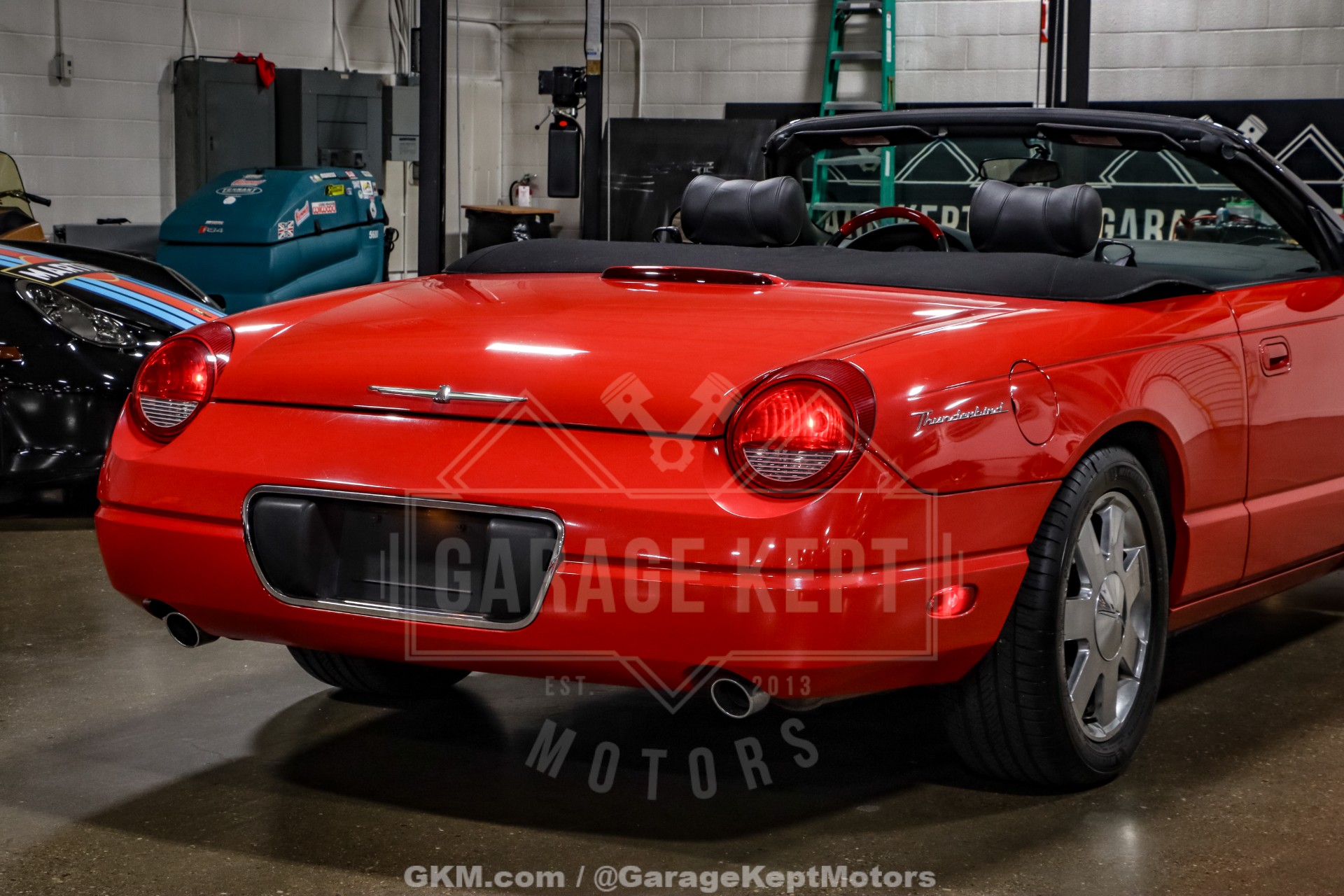 2002 Ford Thunderbird 68