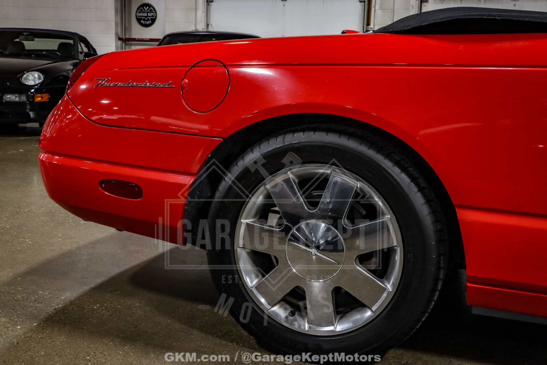 2002 Ford Thunderbird 74
