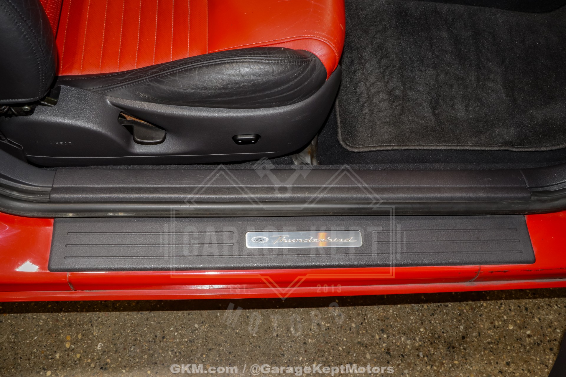 2002 Ford Thunderbird 89