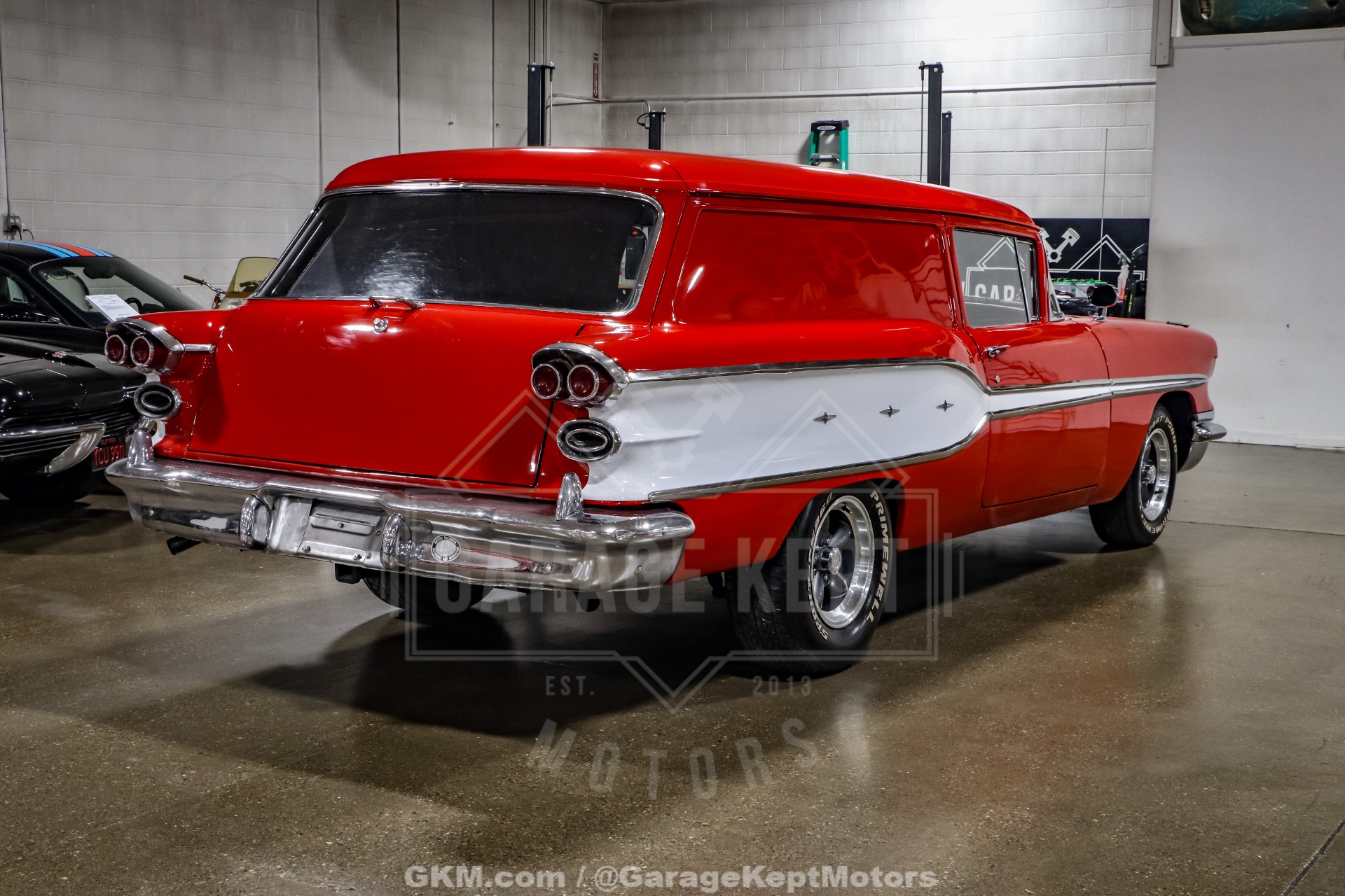 1958 Pontiac Pathfinder 8