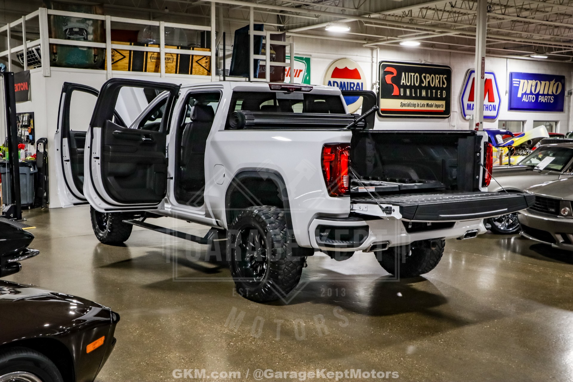 2023 GMC Sierra 1500 64