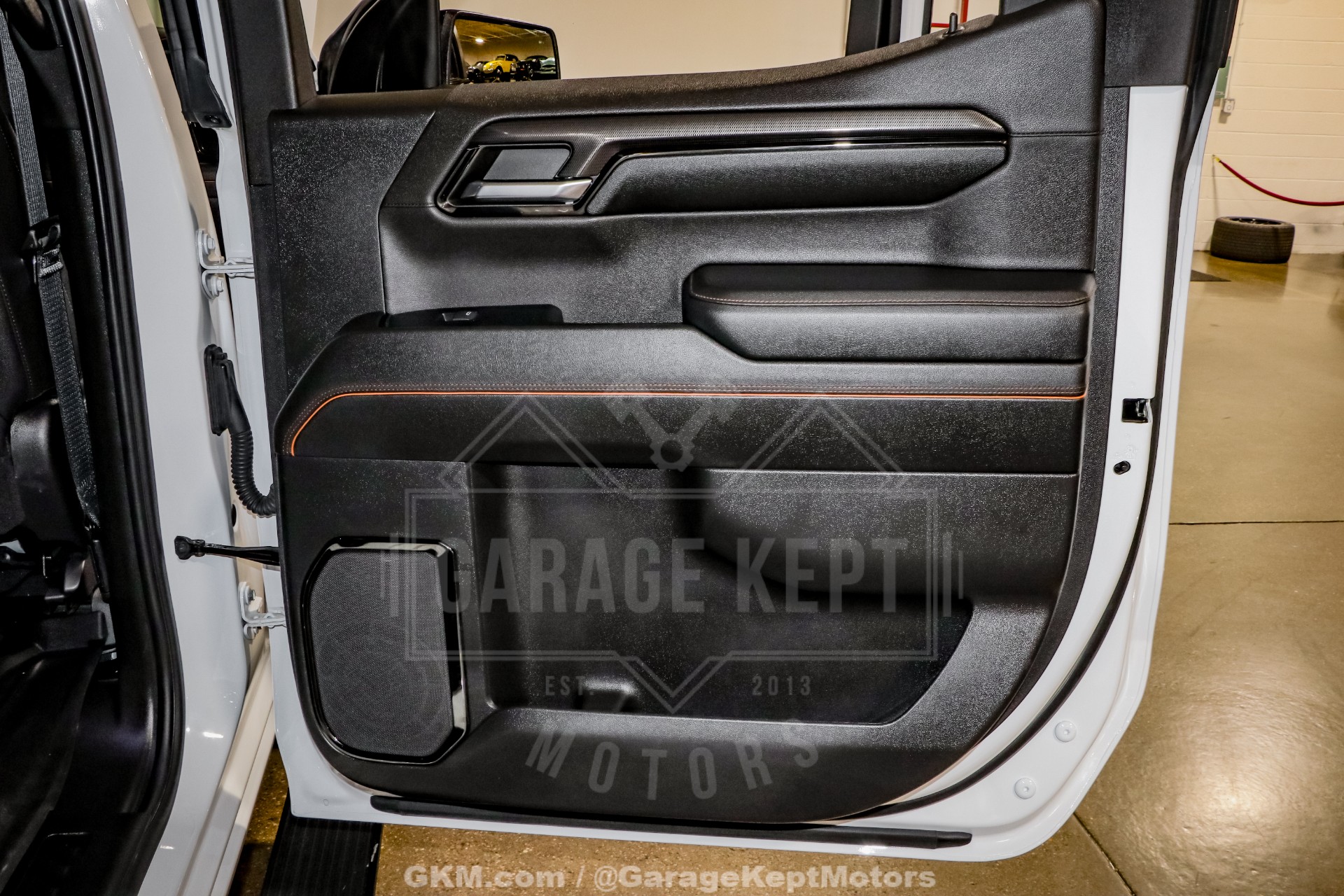 2023 GMC Sierra 1500 77