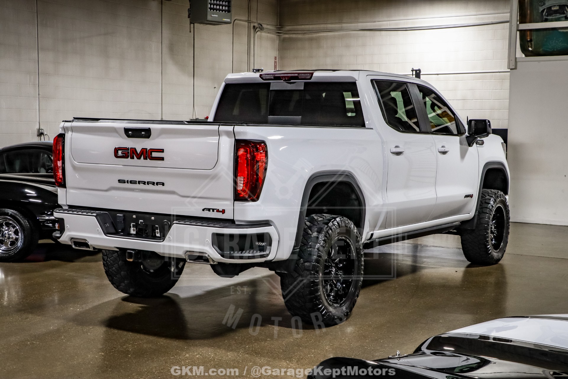 2023 GMC Sierra 1500 8