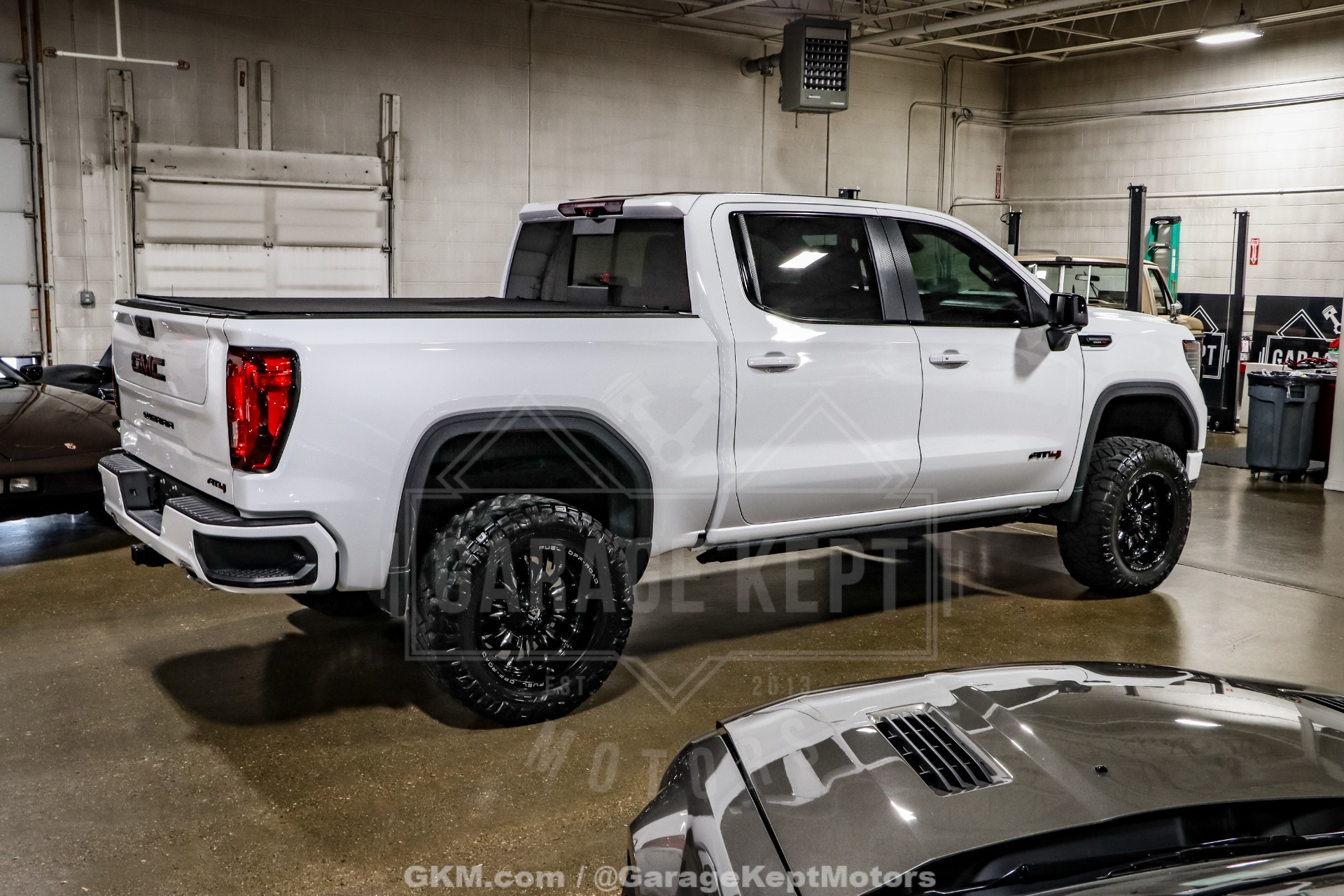 2023 GMC Sierra 1500 9