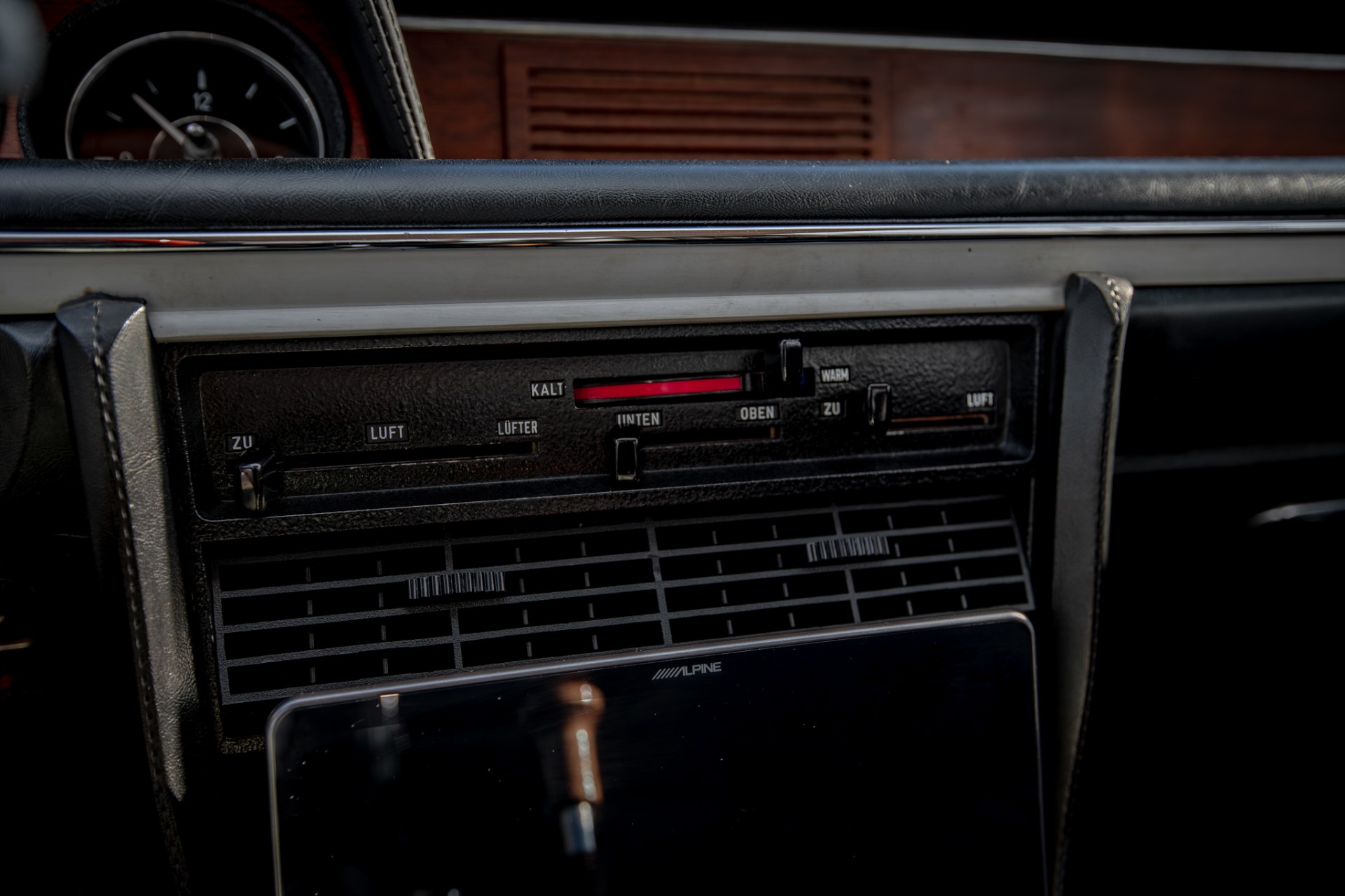 1974 BMW 3.0CS 51