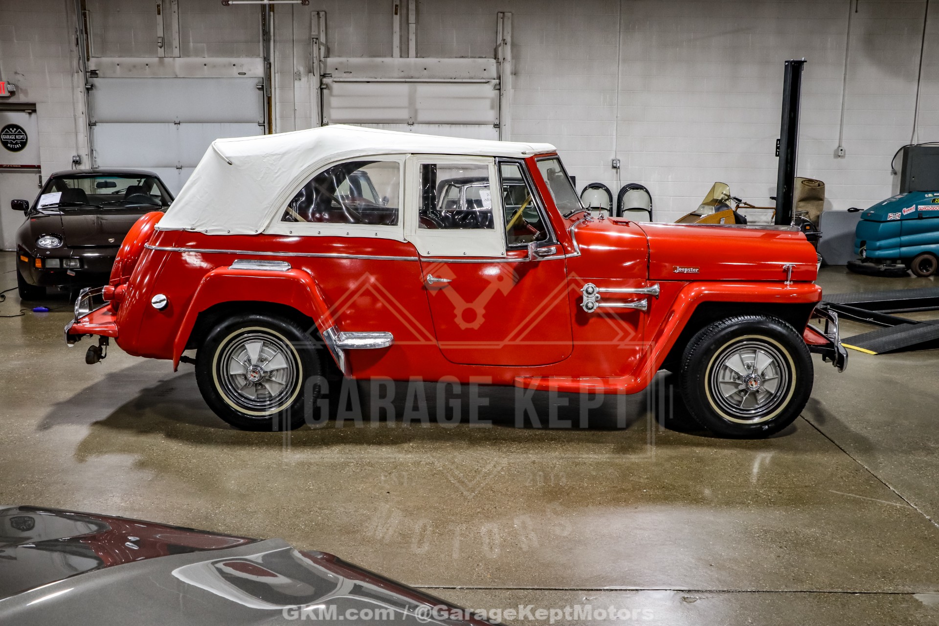 1949 Willys Overland Jeepster 11