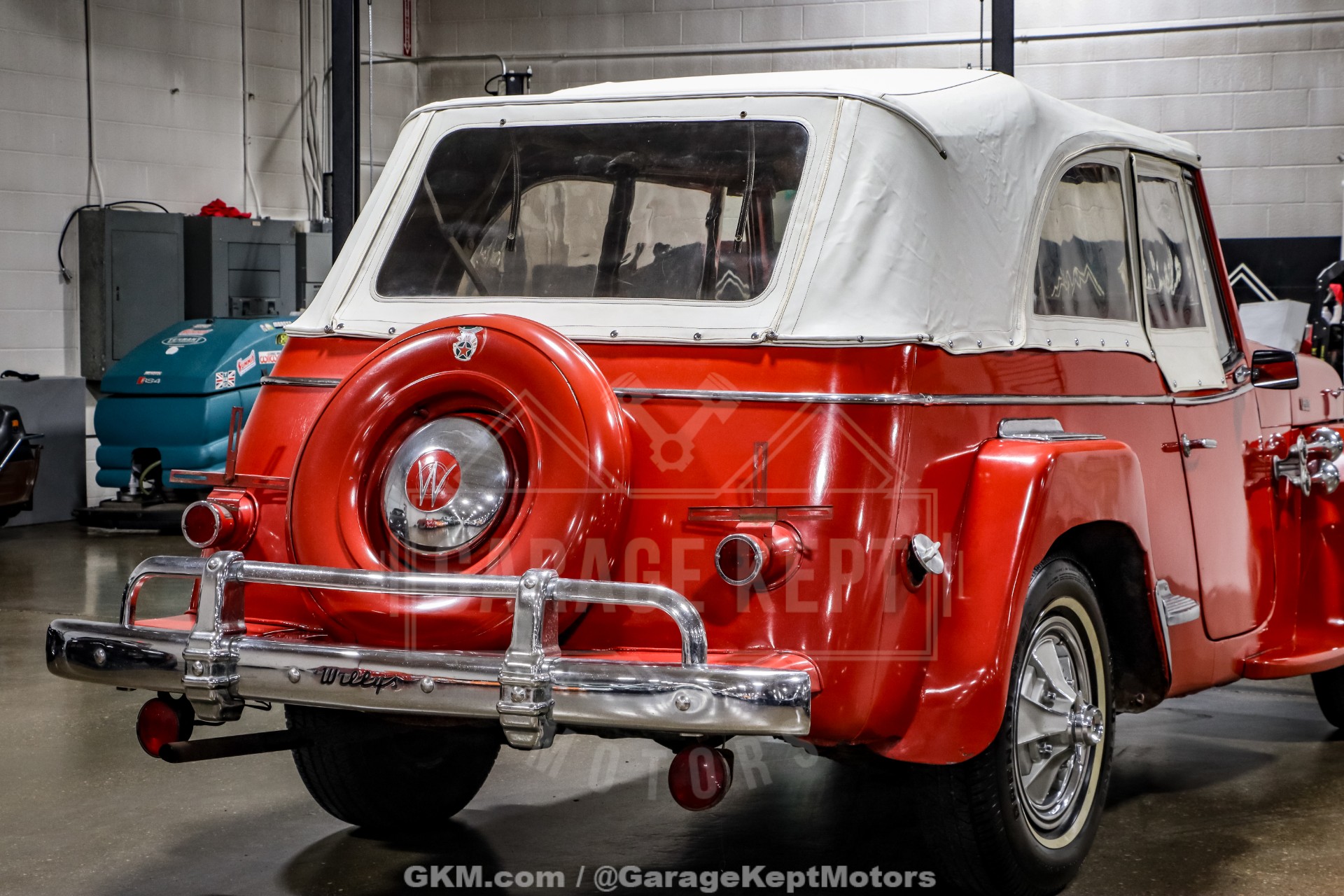 1949 Willys Overland Jeepster 51
