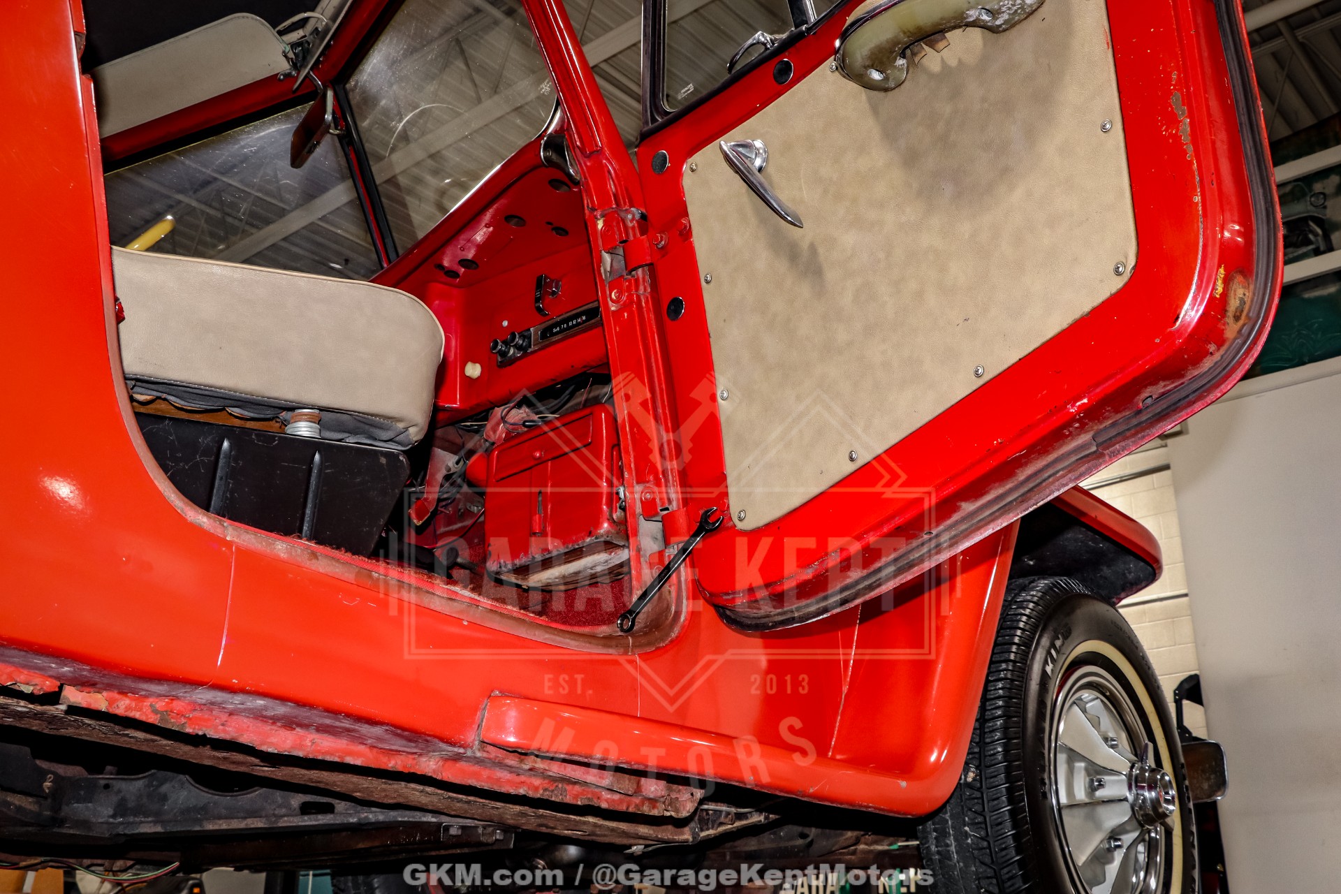 1949 Willys Overland Jeepster 76