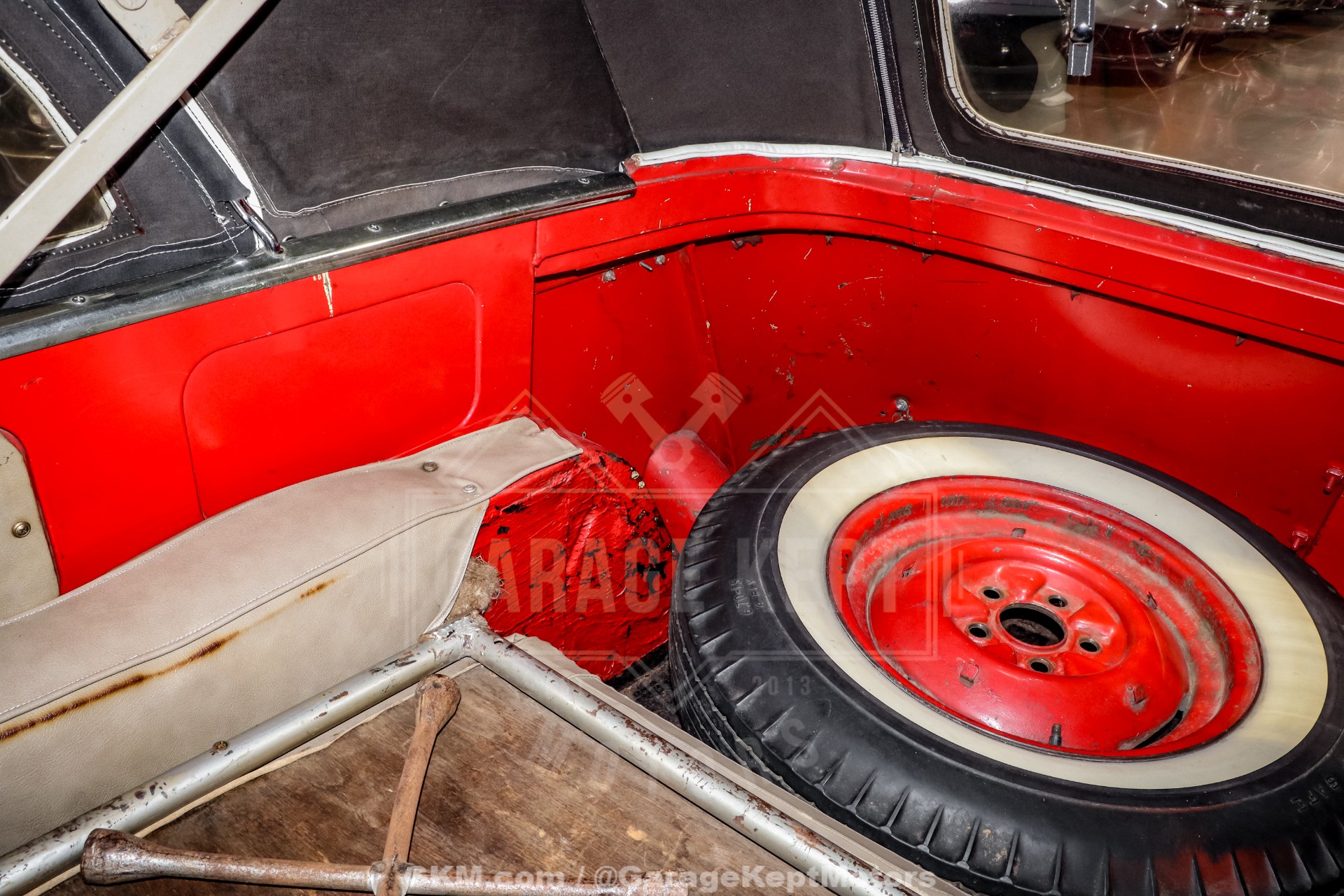 1949 Willys Overland Jeepster 91