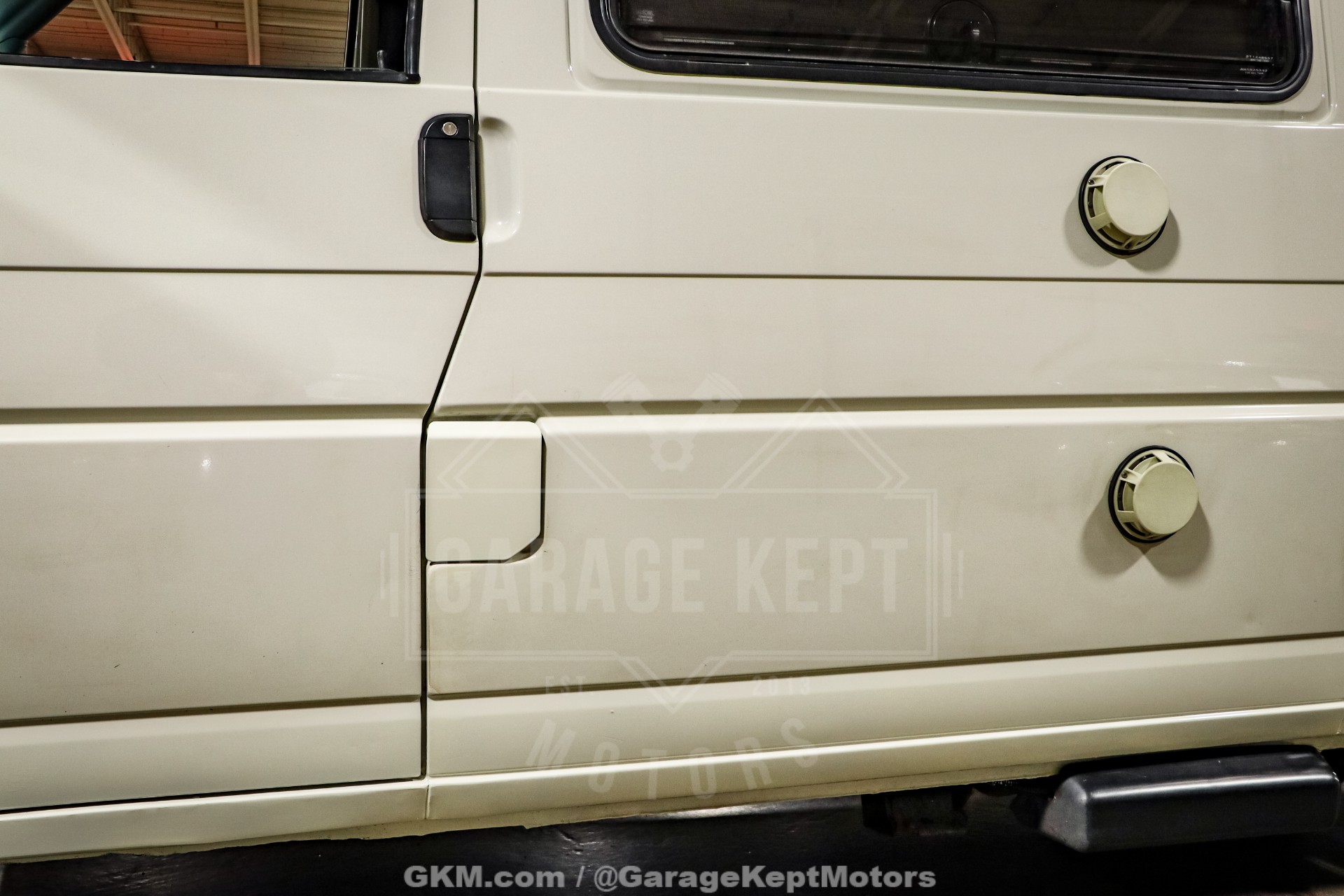 2003 Volkswagen EuroVan 35