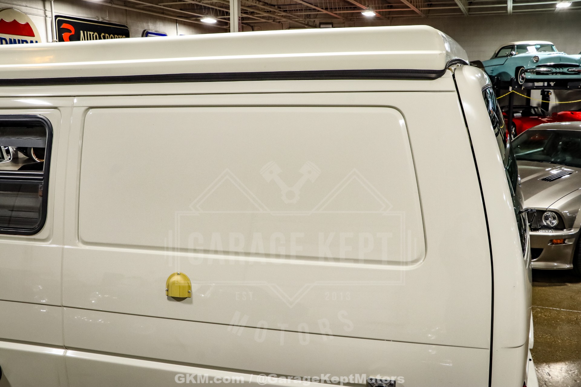 2003 Volkswagen EuroVan 39