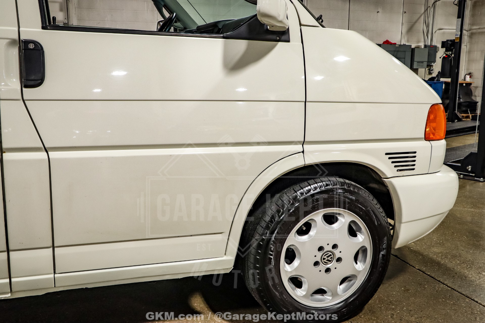 2003 Volkswagen EuroVan 56
