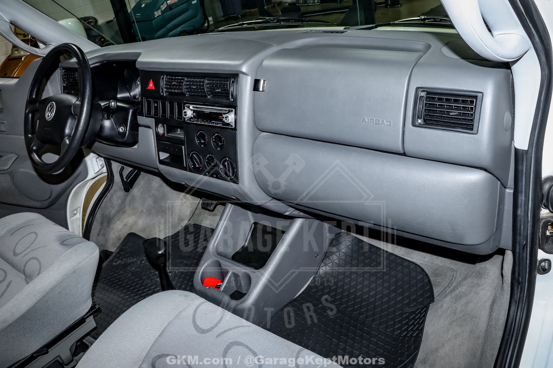 2003 Volkswagen EuroVan 77