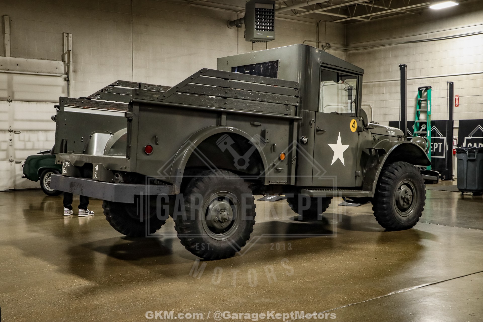 1961 Dodge Power Wagon 10