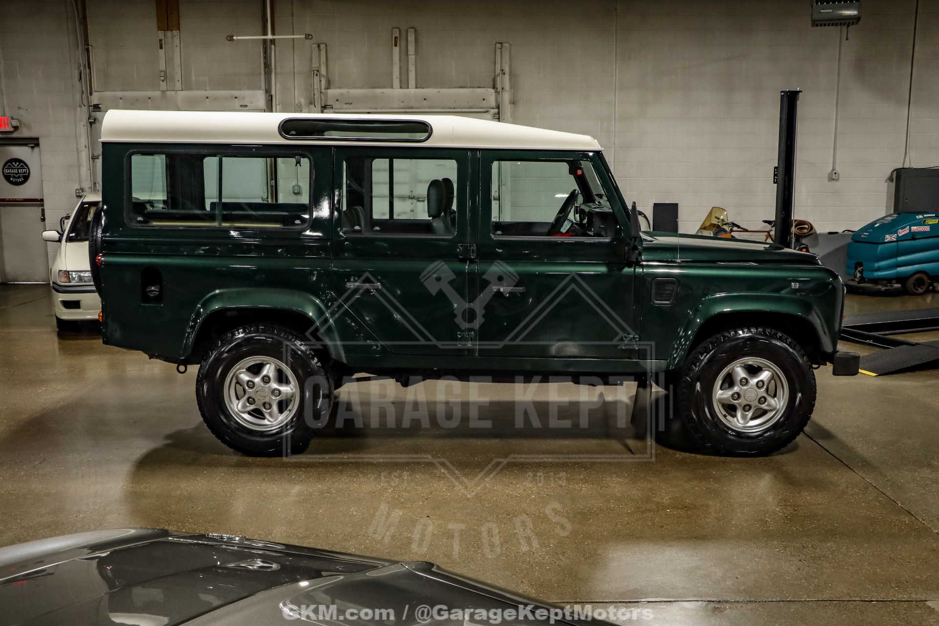 1998 Land Rover Defender 10