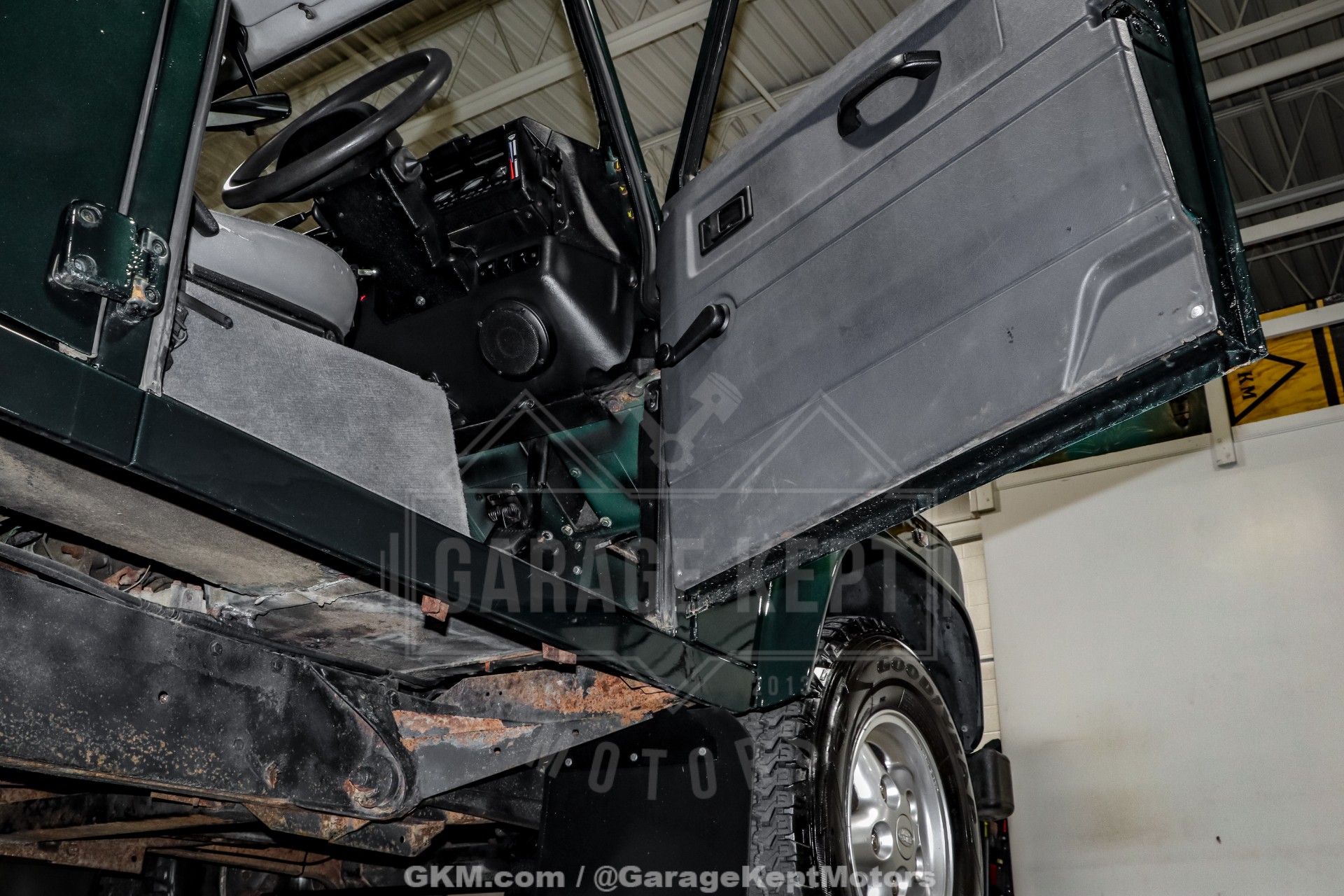 1998 Land Rover Defender 65