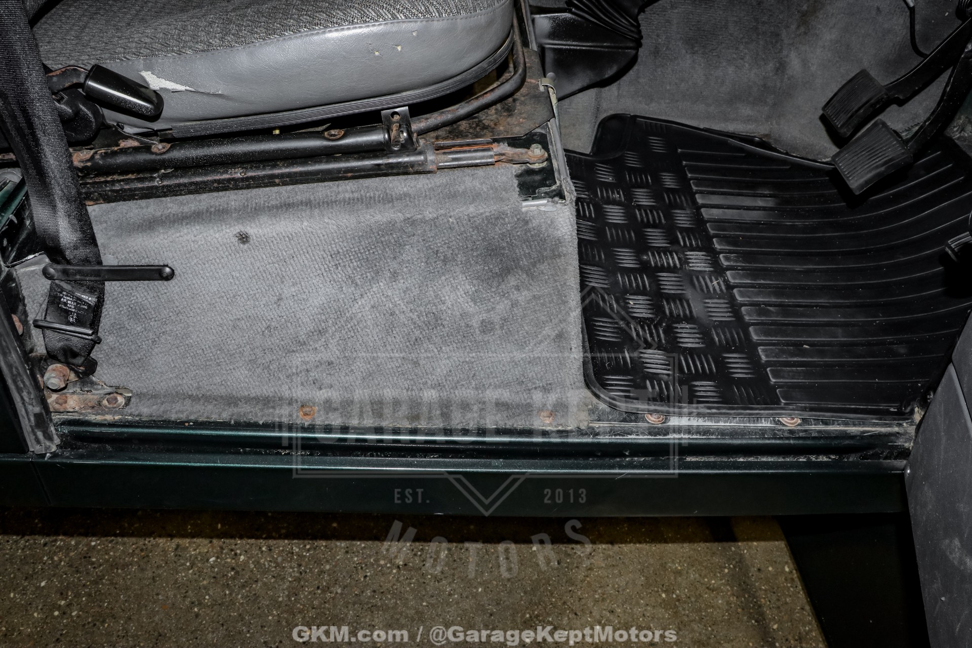 1998 Land Rover Defender 66