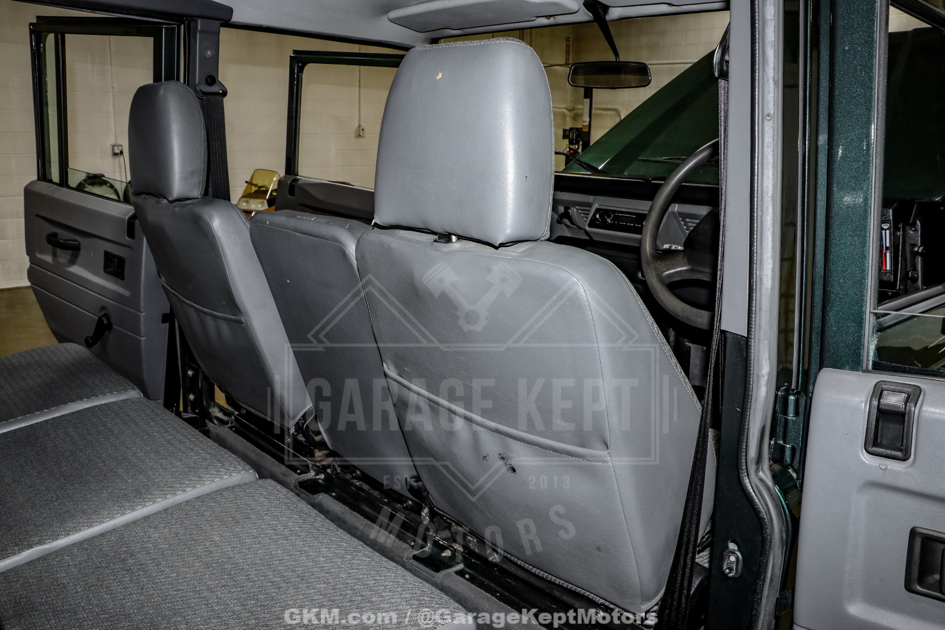 1998 Land Rover Defender 77