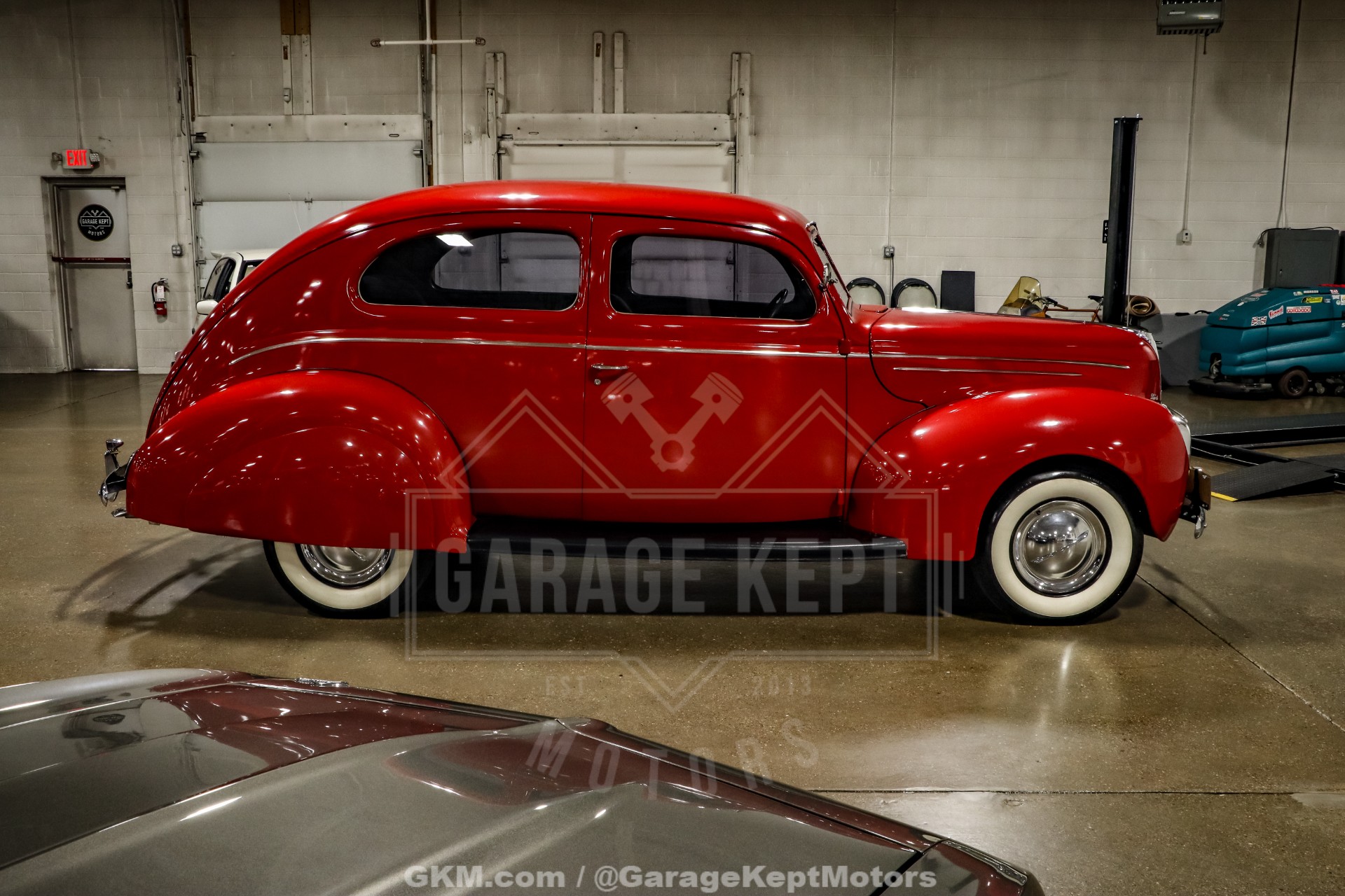 1939 Ford Deluxe 11