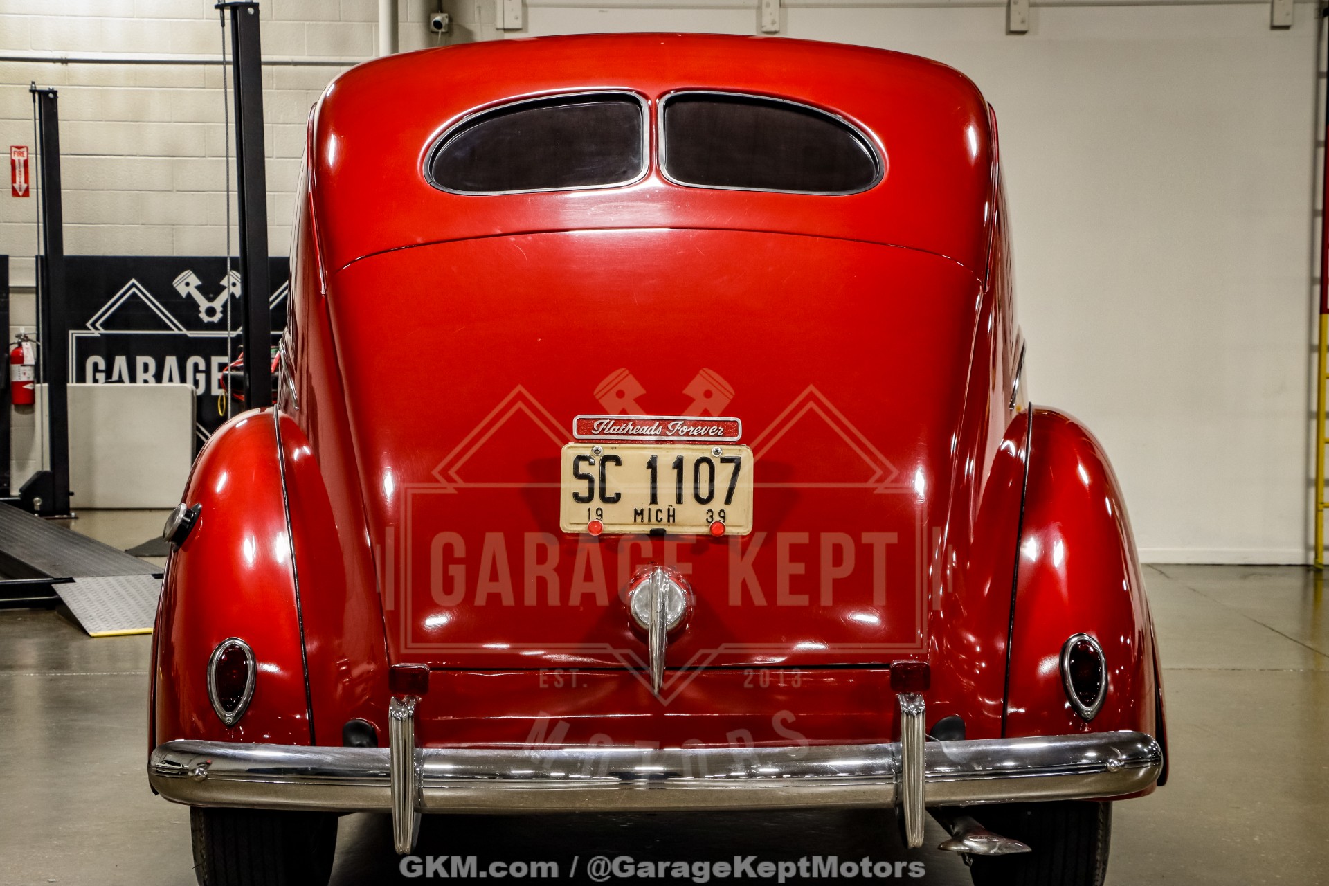 1939 Ford Deluxe 44