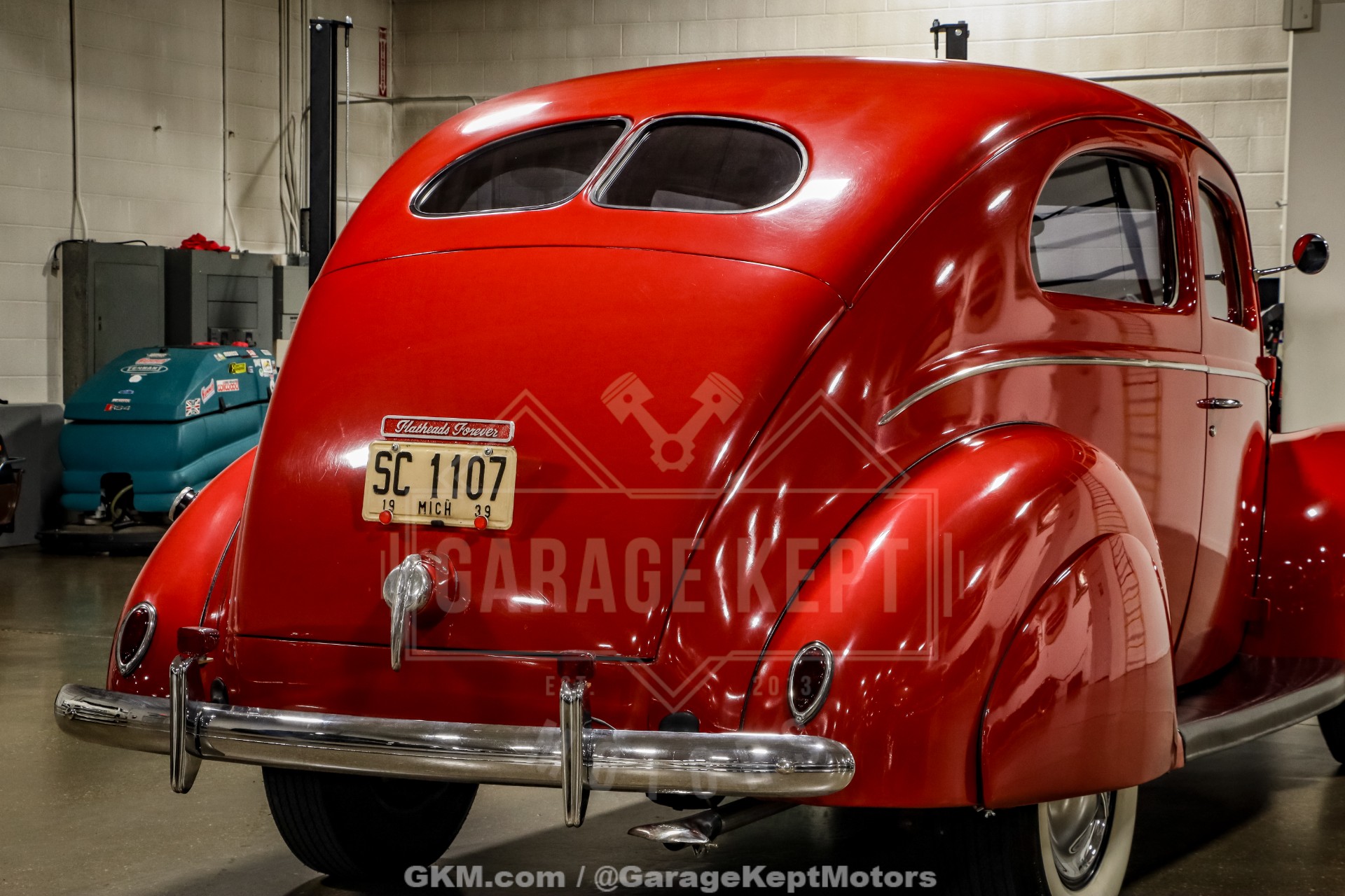 1939 Ford Deluxe 47