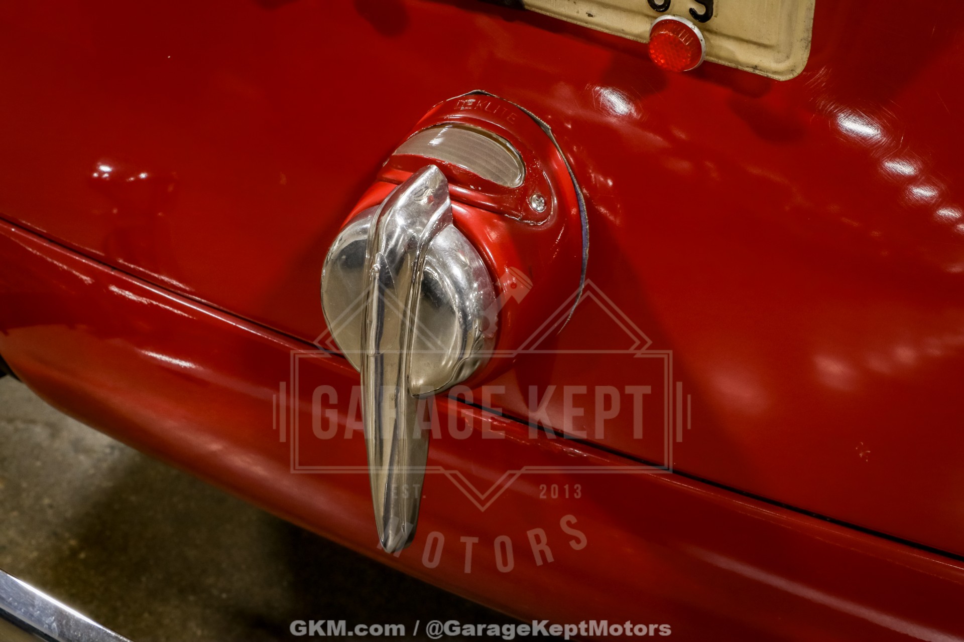 1939 Ford Deluxe 48