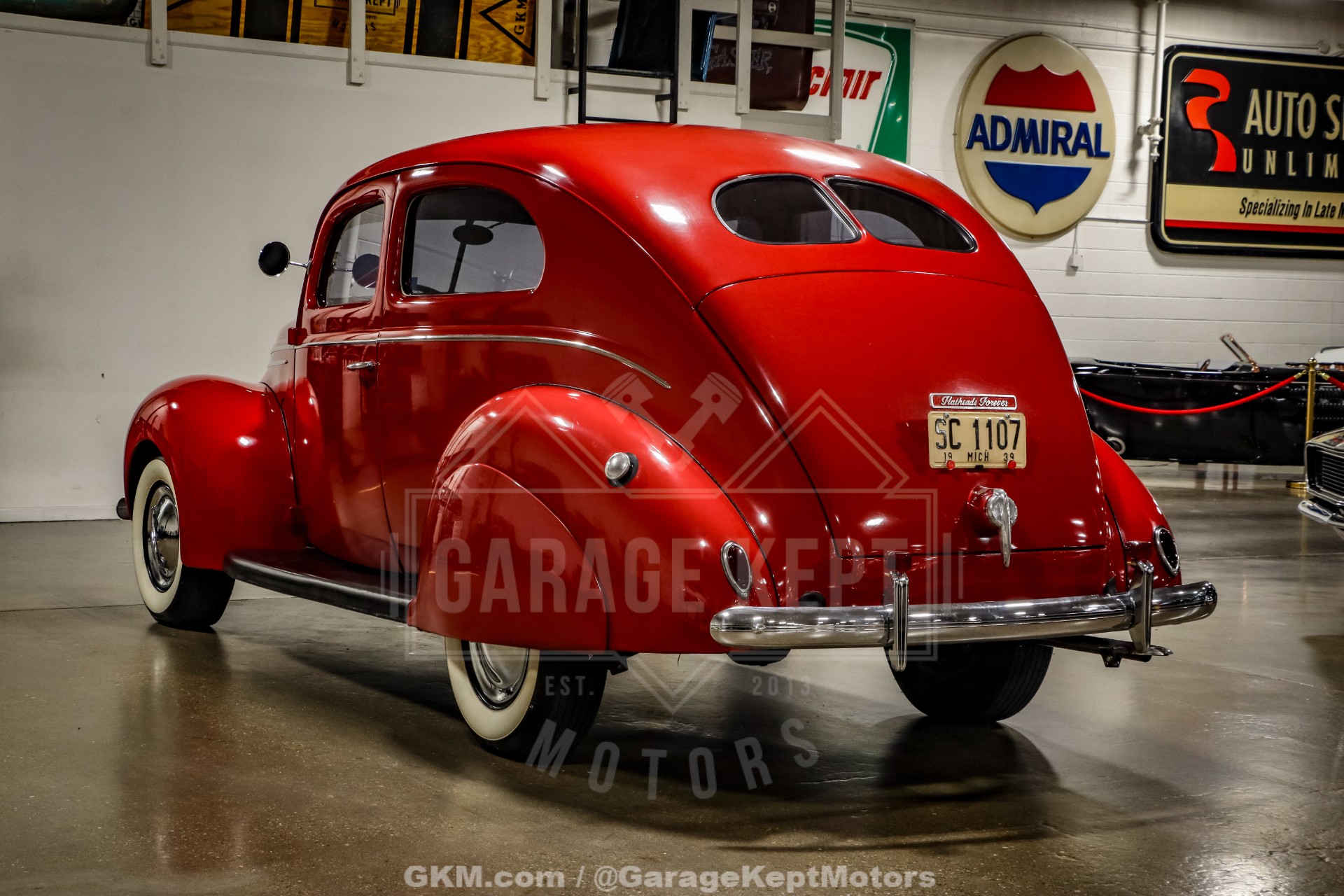 1939 Ford Deluxe 8
