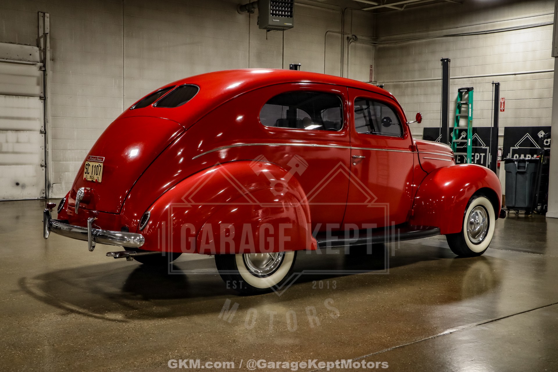 1939 Ford Deluxe 10