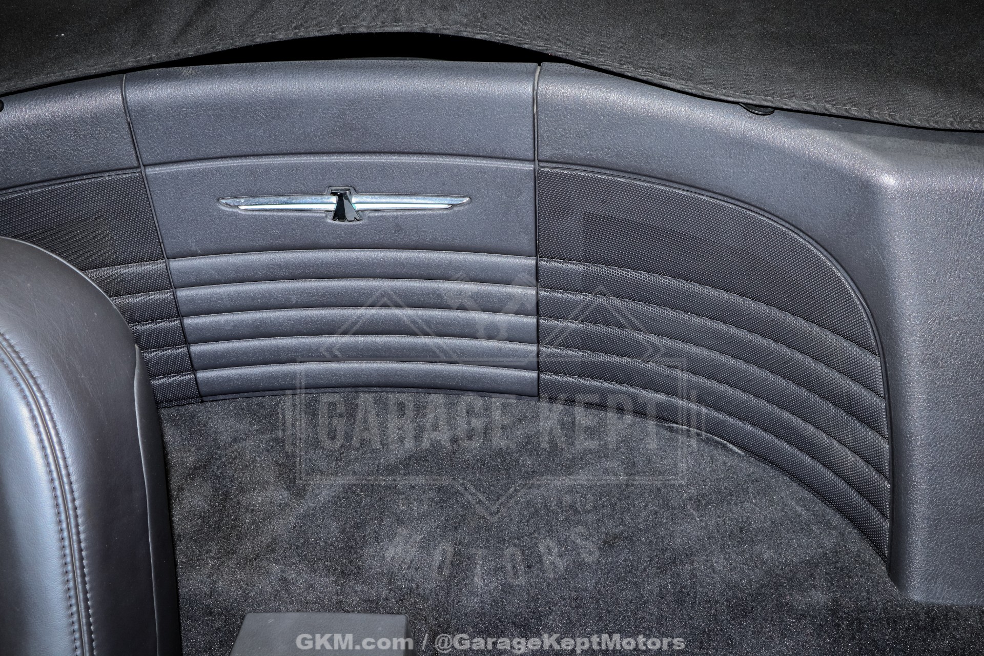 2002 Ford Thunderbird 127