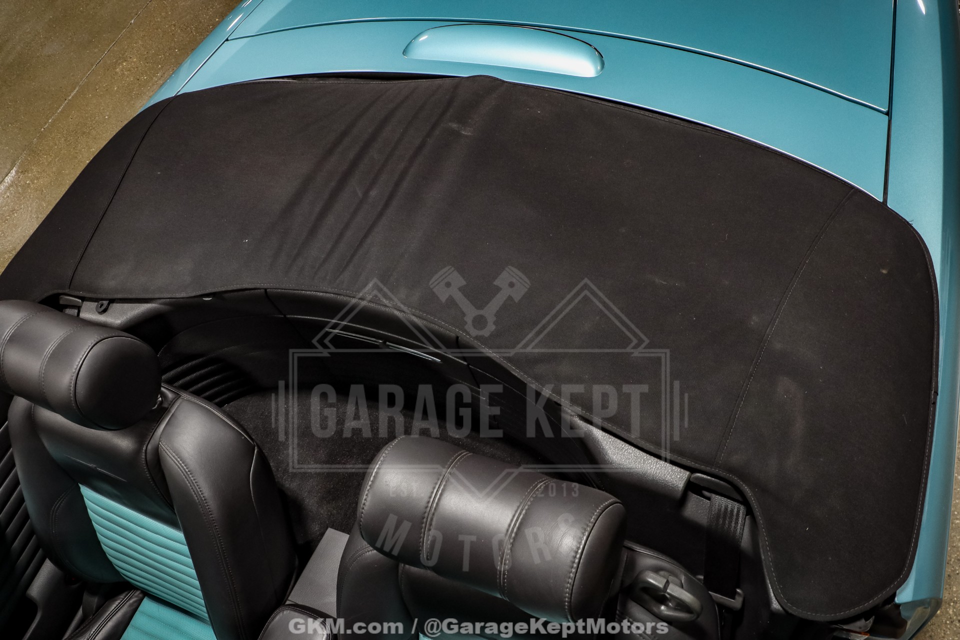 2002 Ford Thunderbird 129