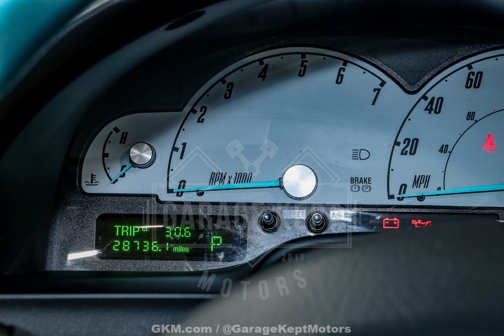 2002 Ford Thunderbird 141