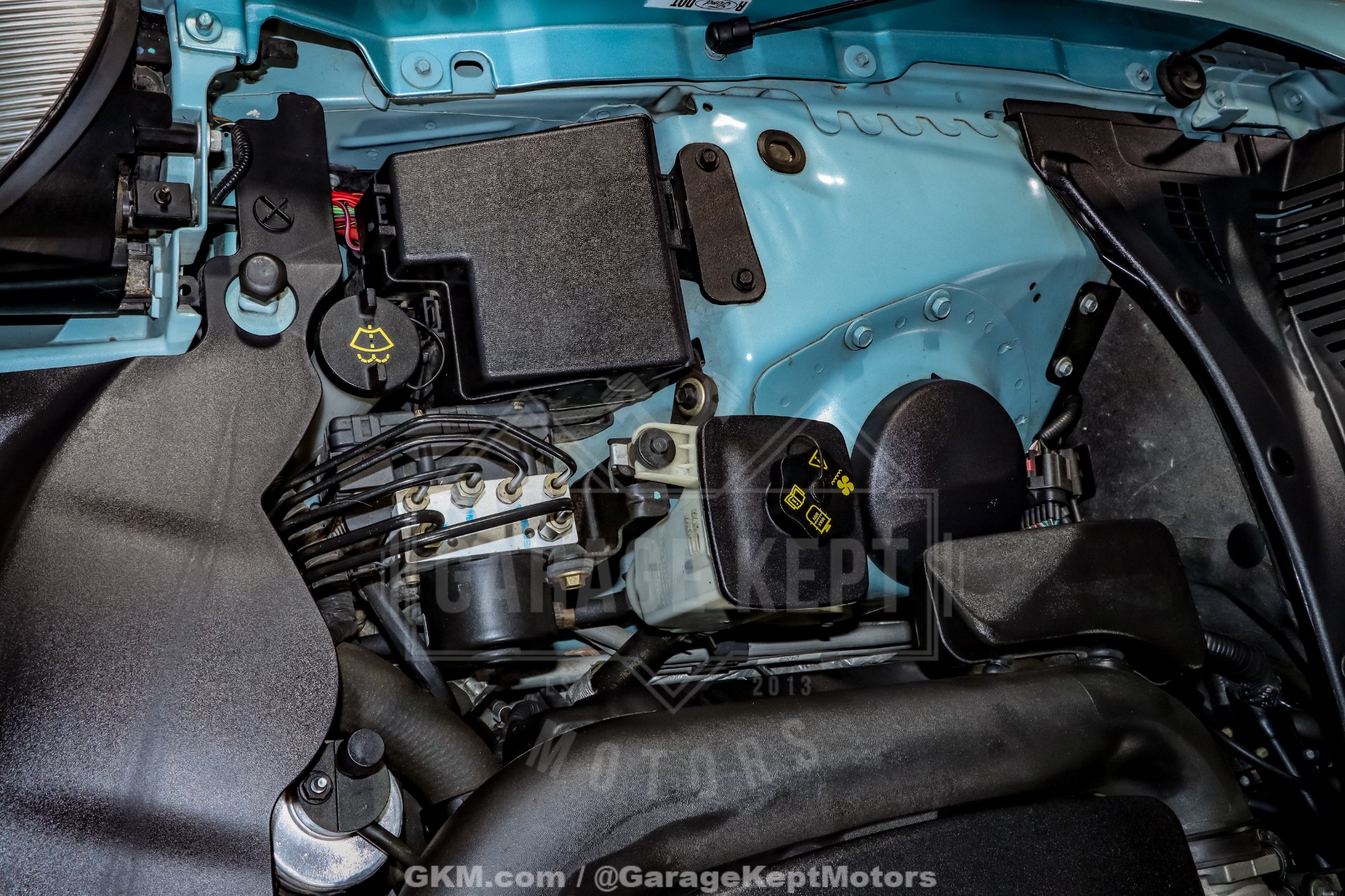 2002 Ford Thunderbird 153