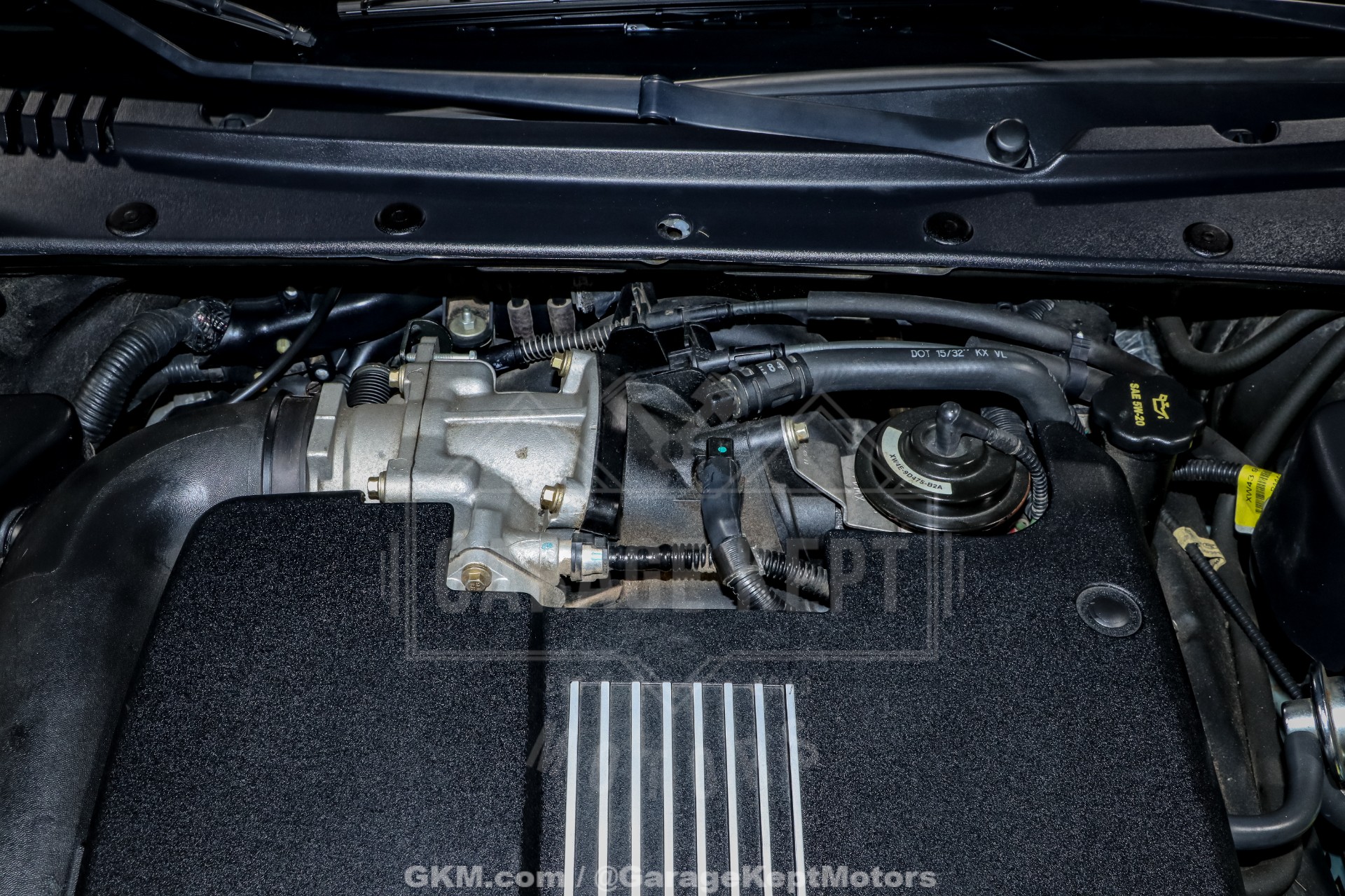 2002 Ford Thunderbird 159