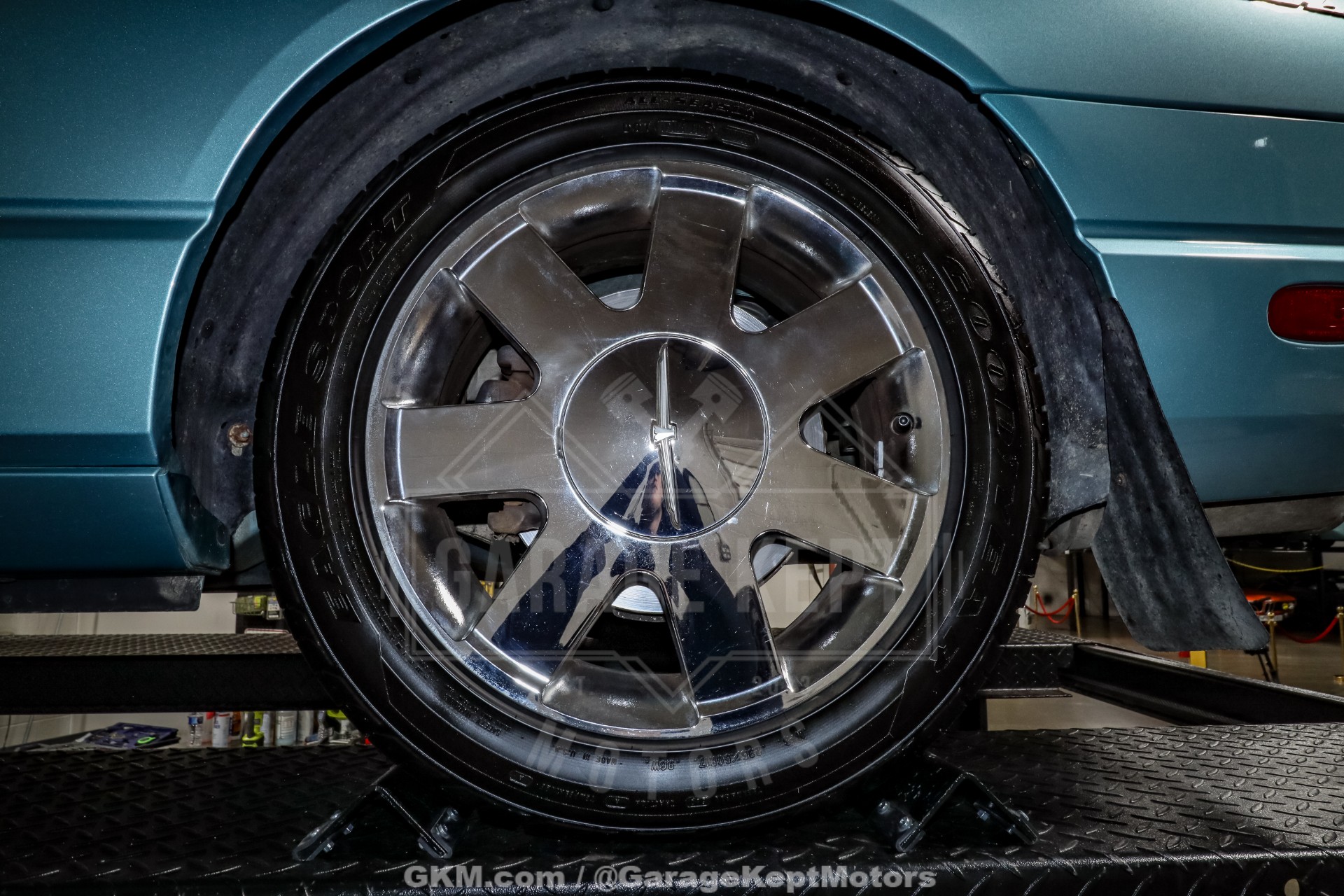 2002 Ford Thunderbird 172
