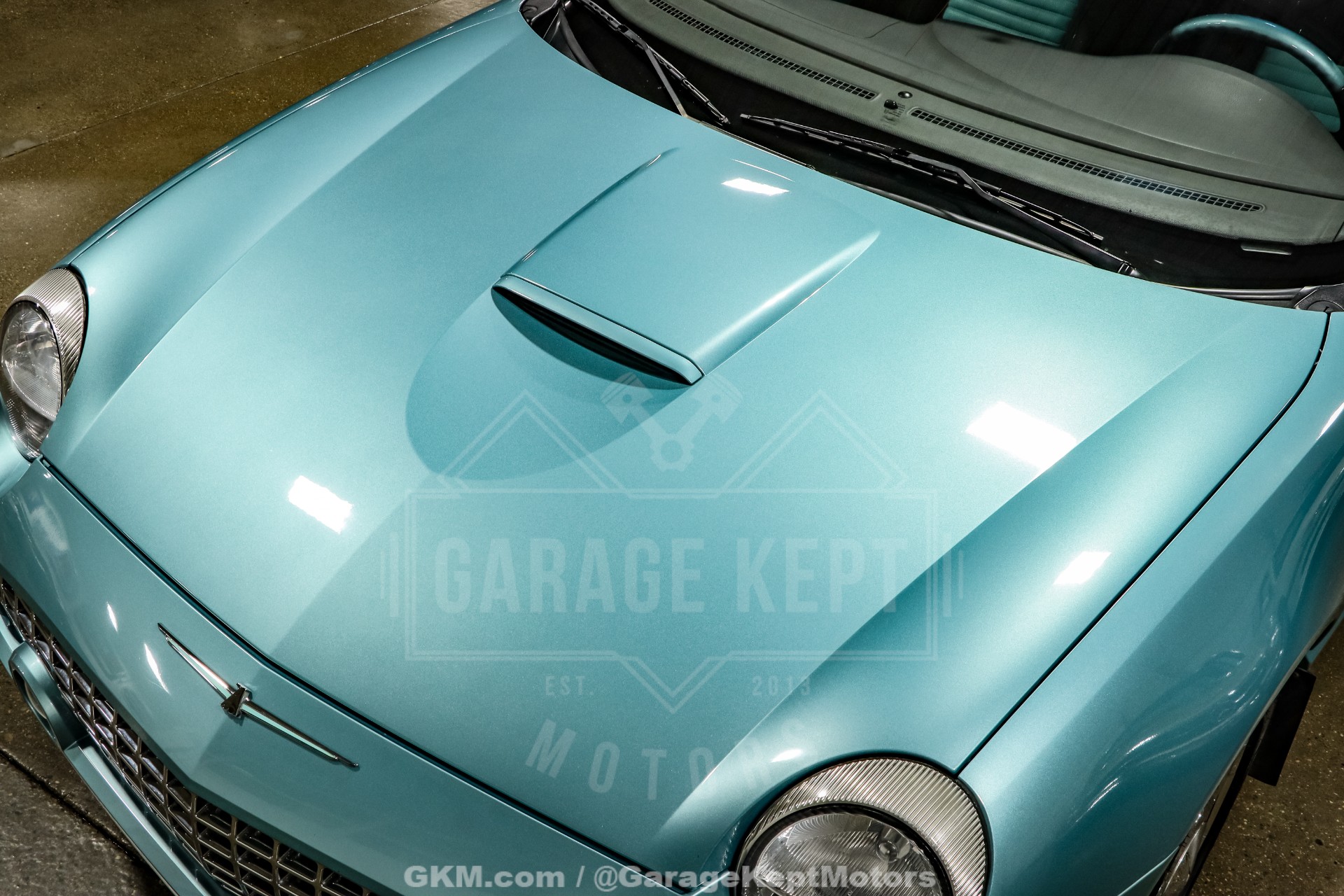 2002 Ford Thunderbird 27